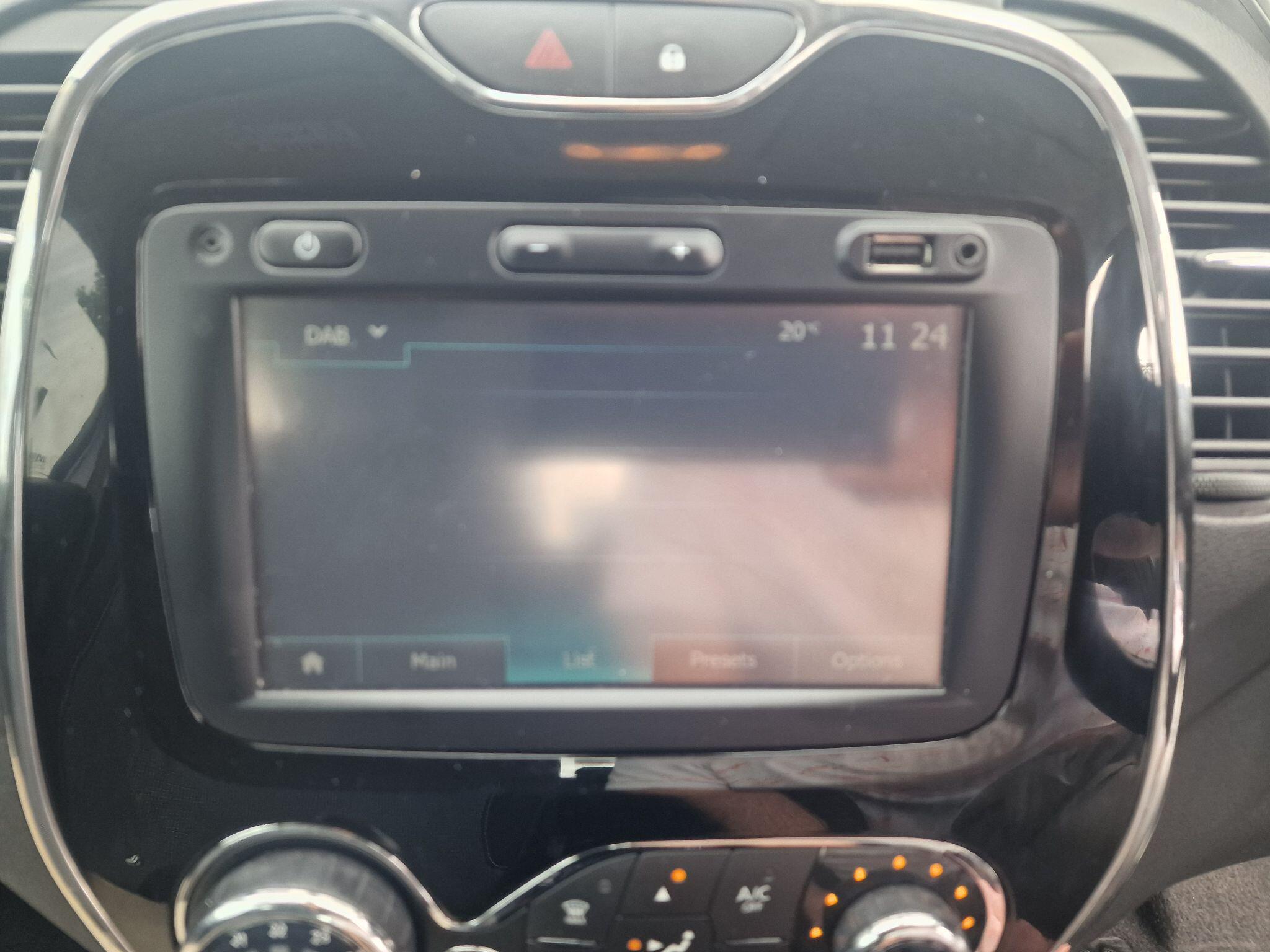 Renault Captur view 42