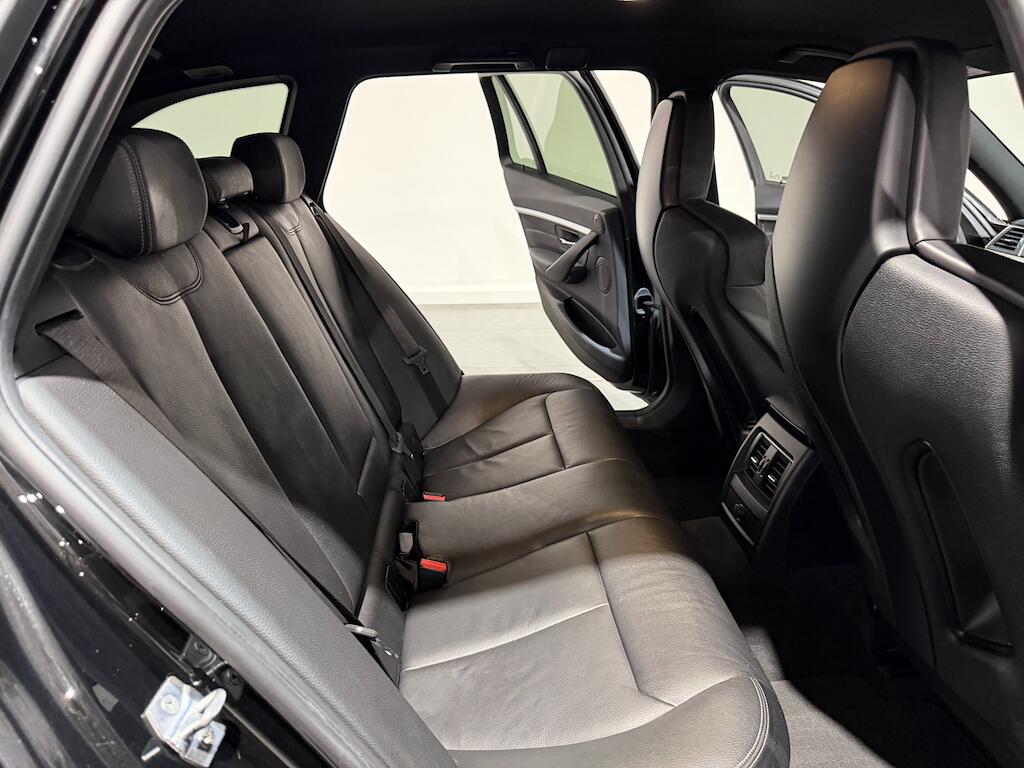 BMW 3 Series view 49