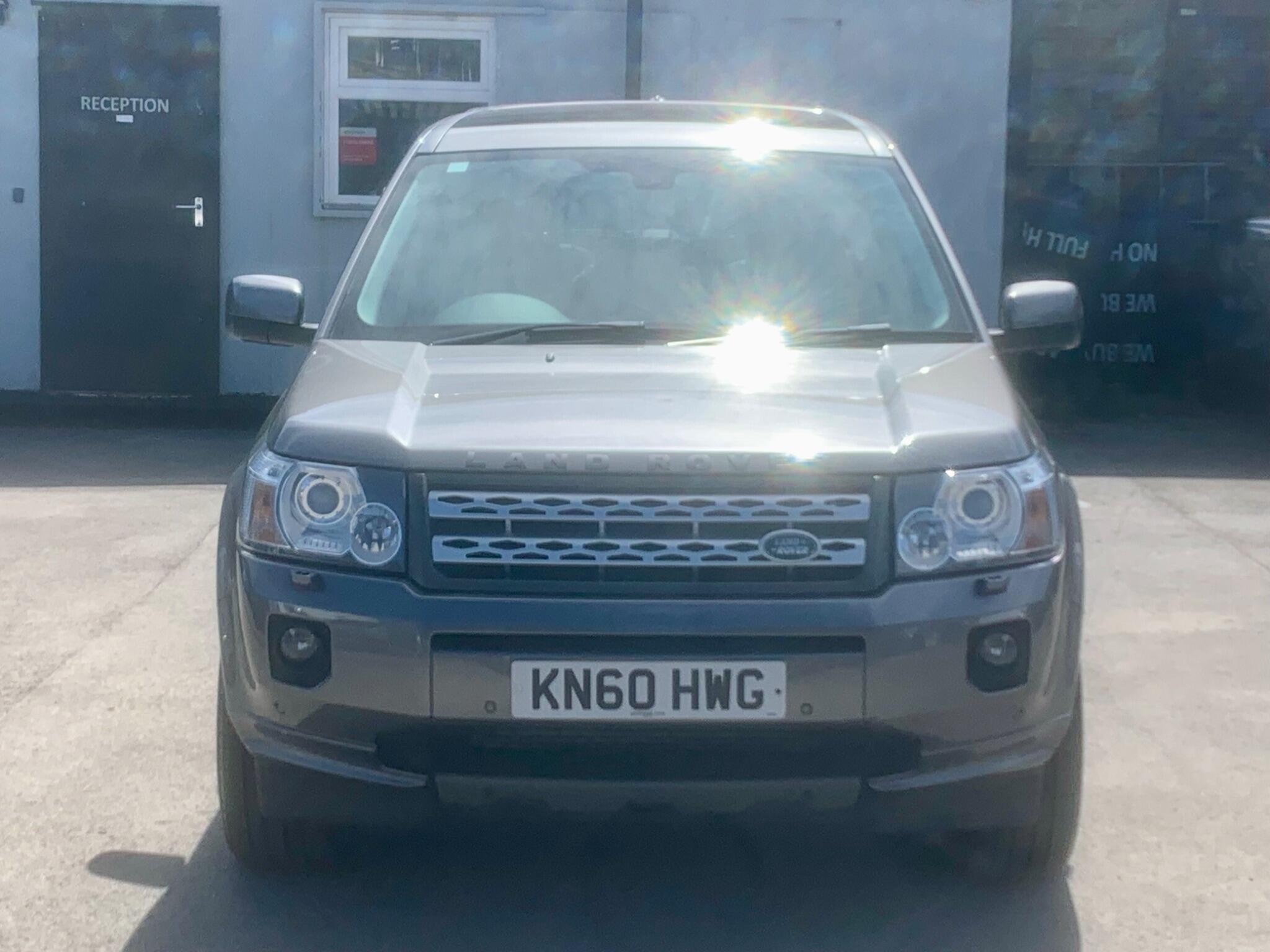 Land Rover Freelander 2 view 2