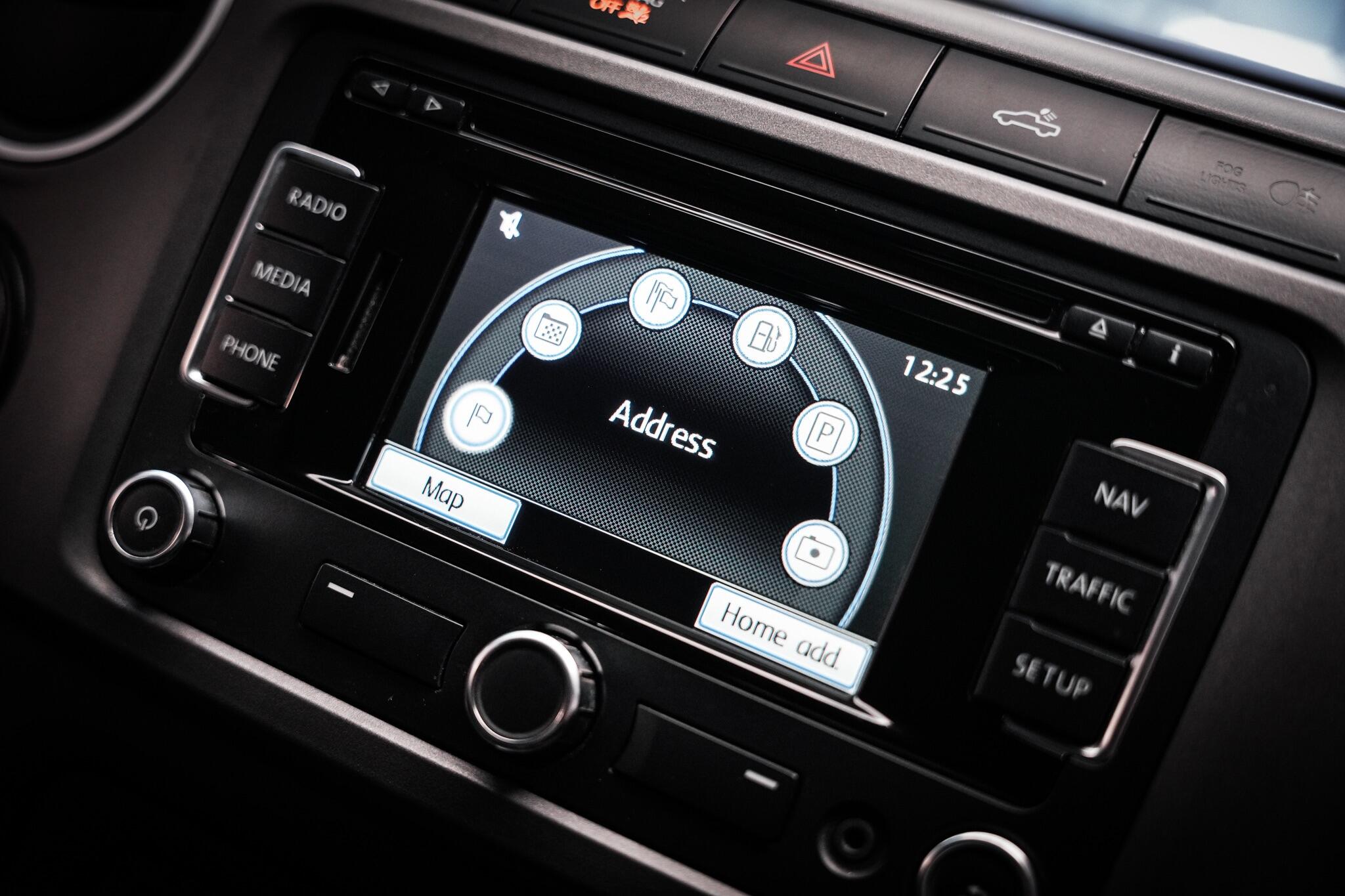 Volkswagen Amarok view 7