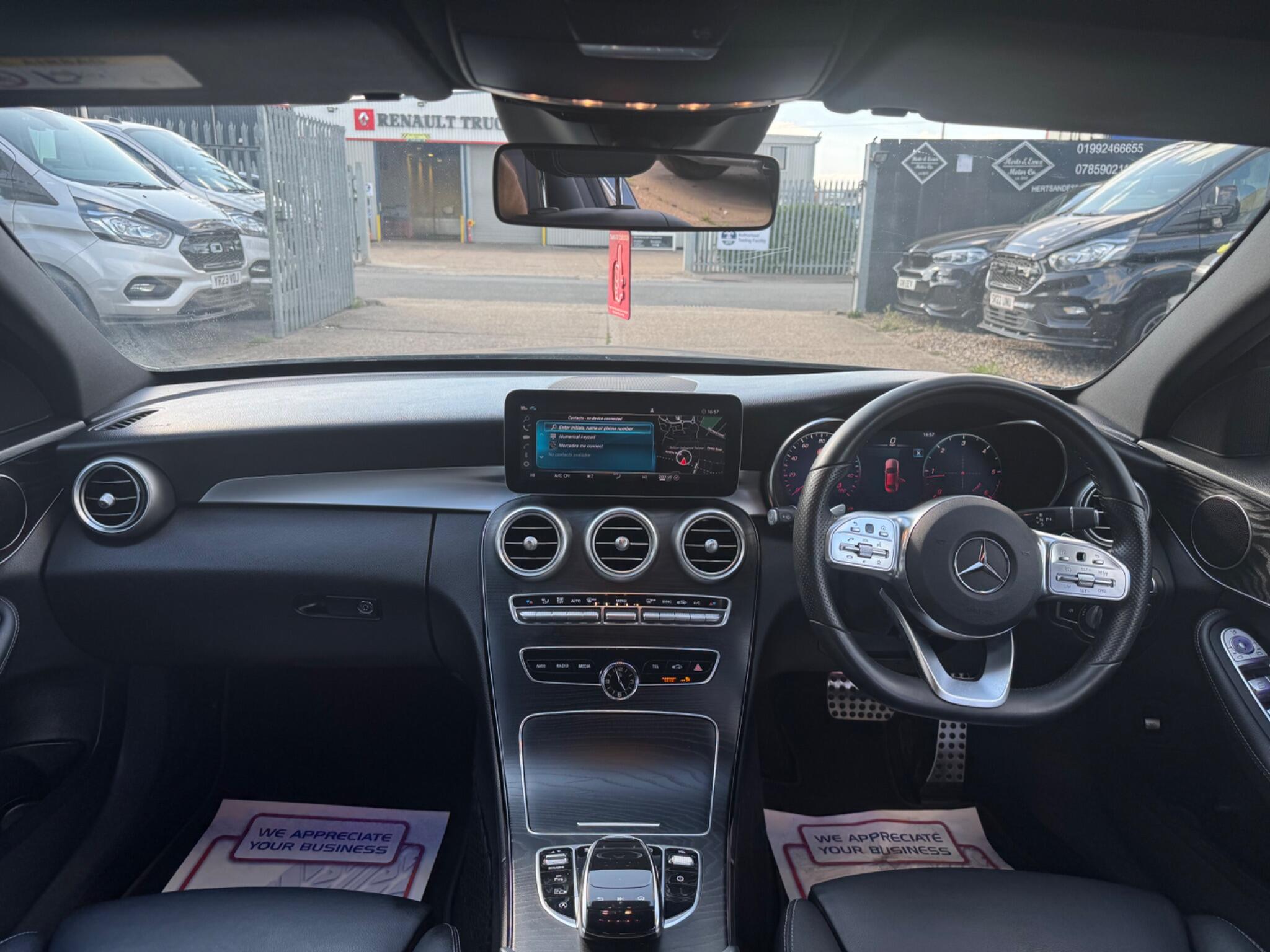 Mercedes-Benz C Class view 11