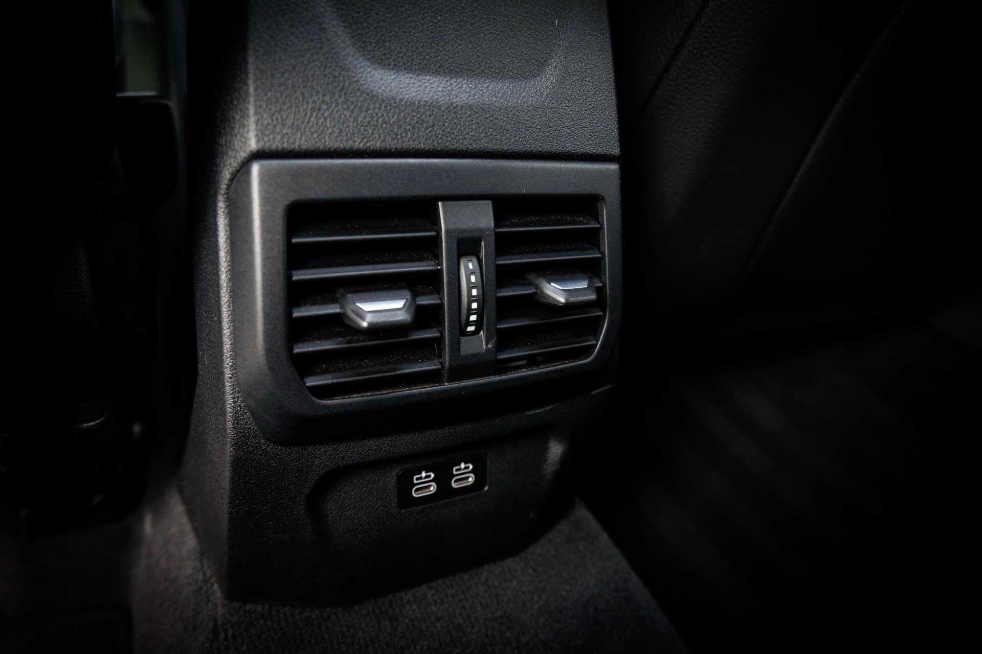 BMW 2 Series view 38