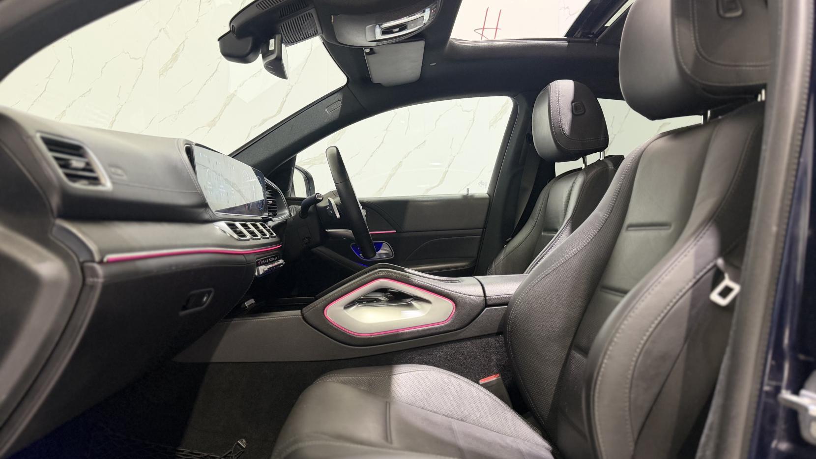 Mercedes-Benz Gle view 7
