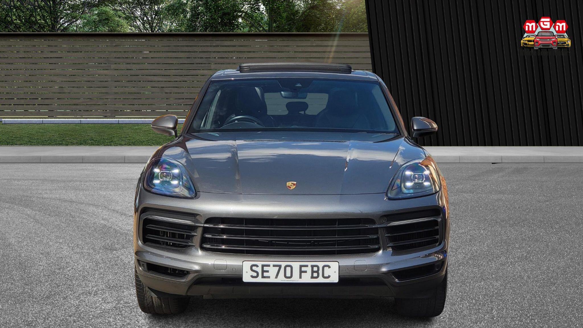 Porsche Cayenne view 5