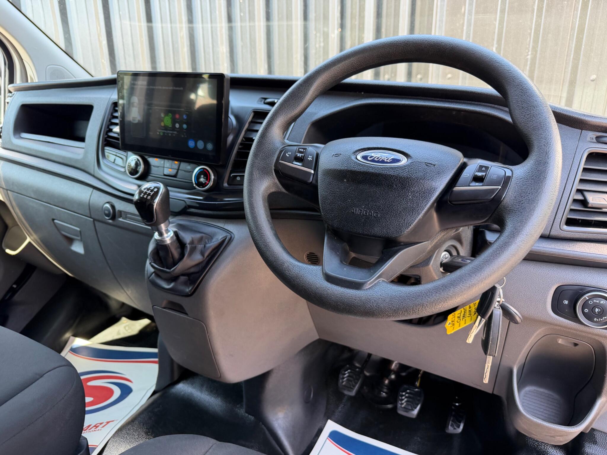 Ford Transit Custom view 30