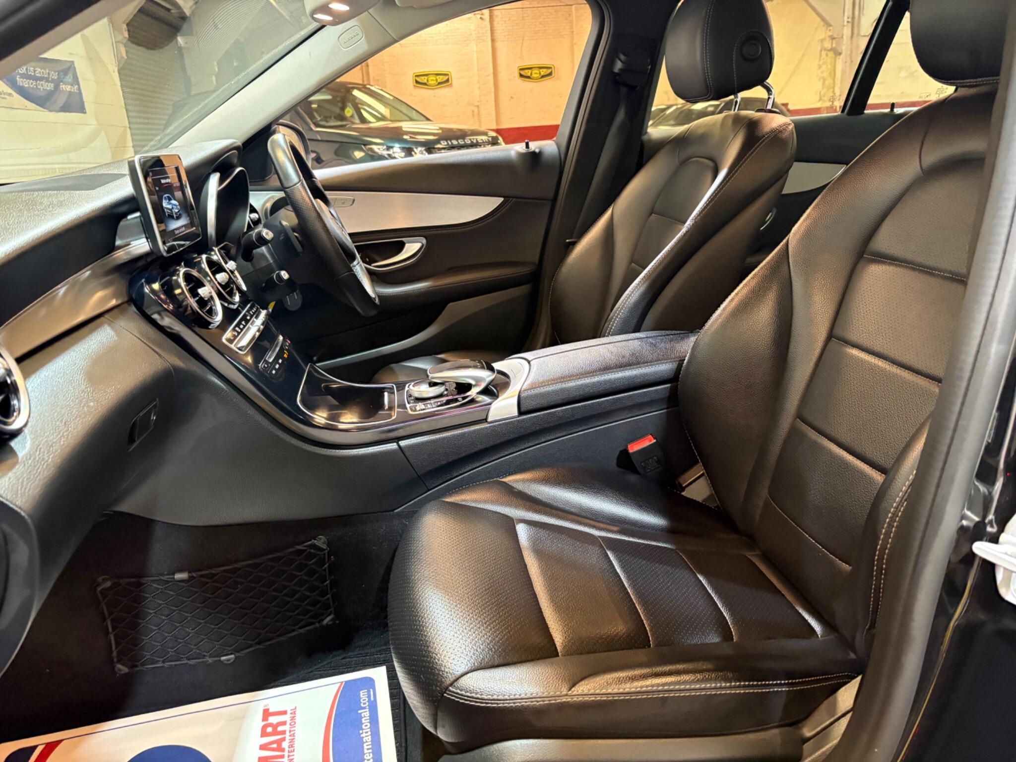 Mercedes-Benz C Class view 53