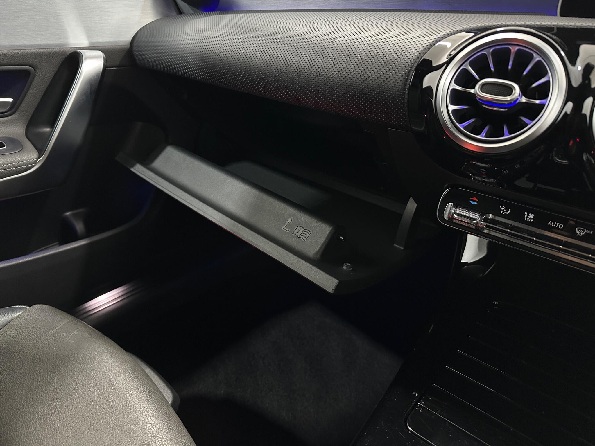 Mercedes-Benz Cla view 30