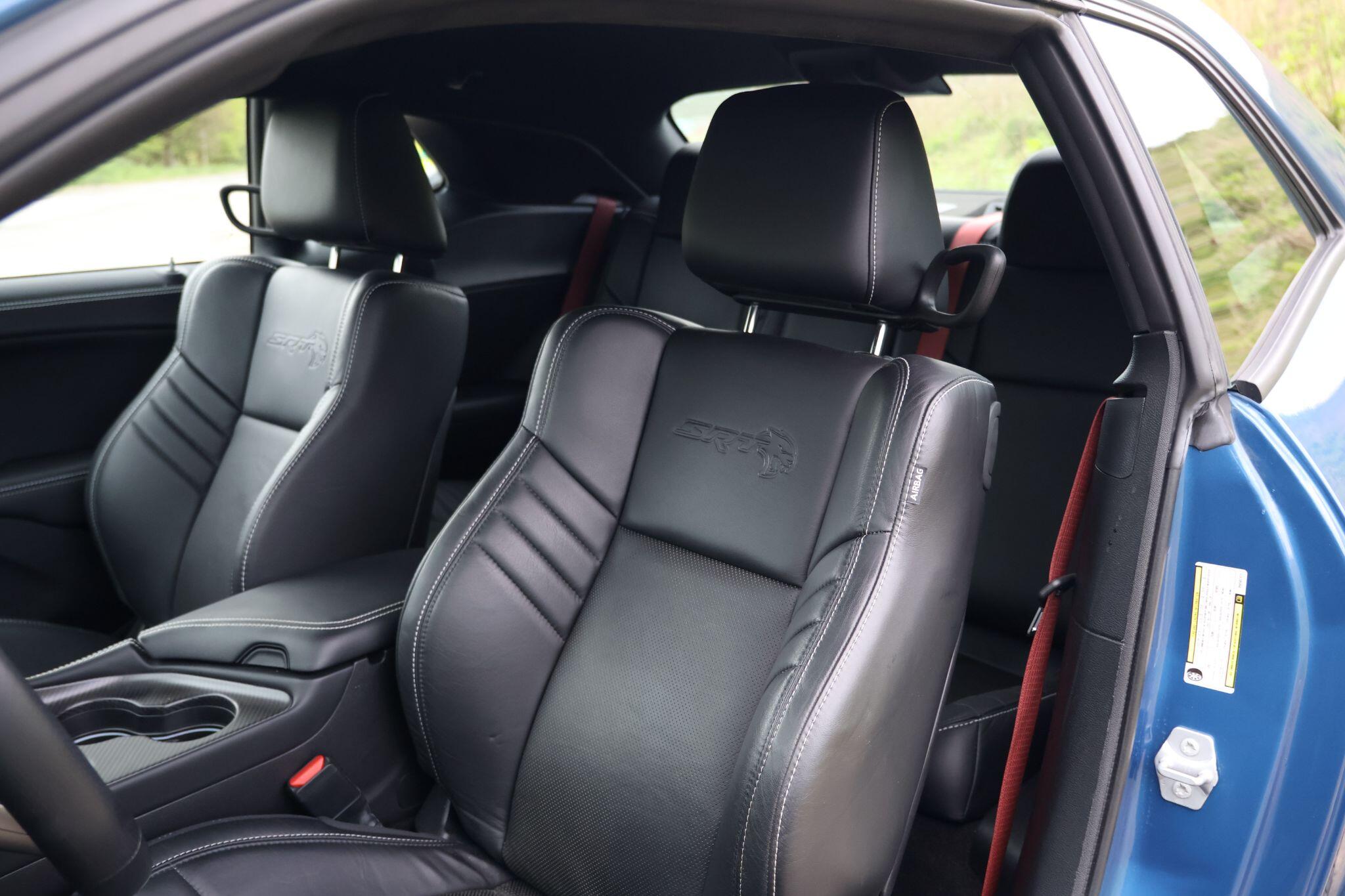 Dodge Challenger view 15