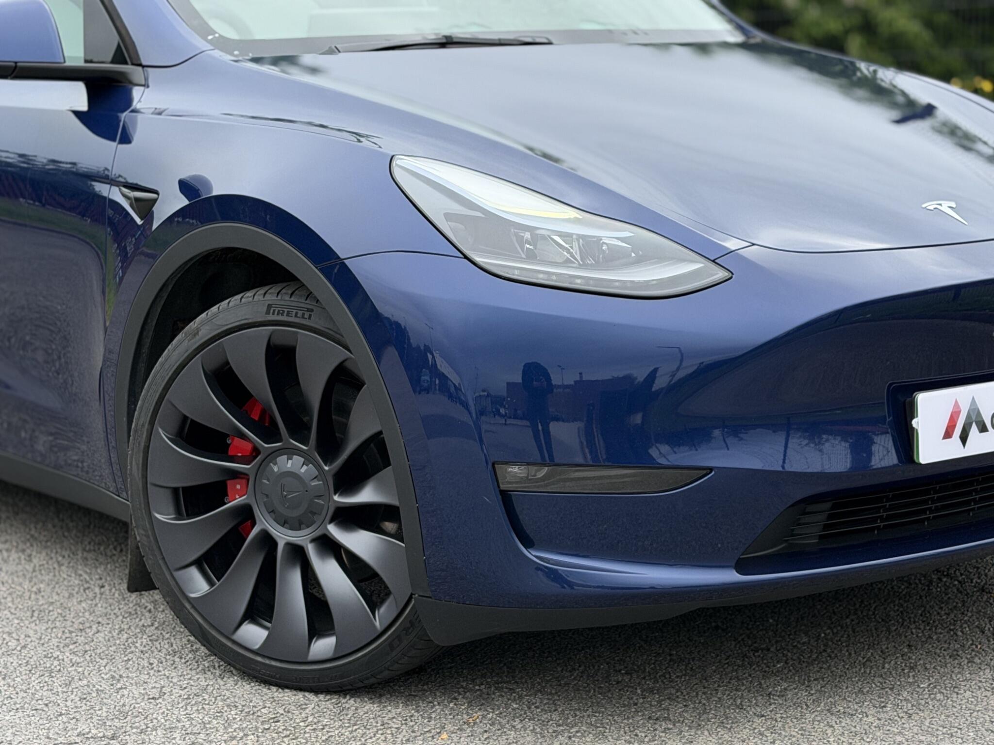 Tesla Model Y view 8