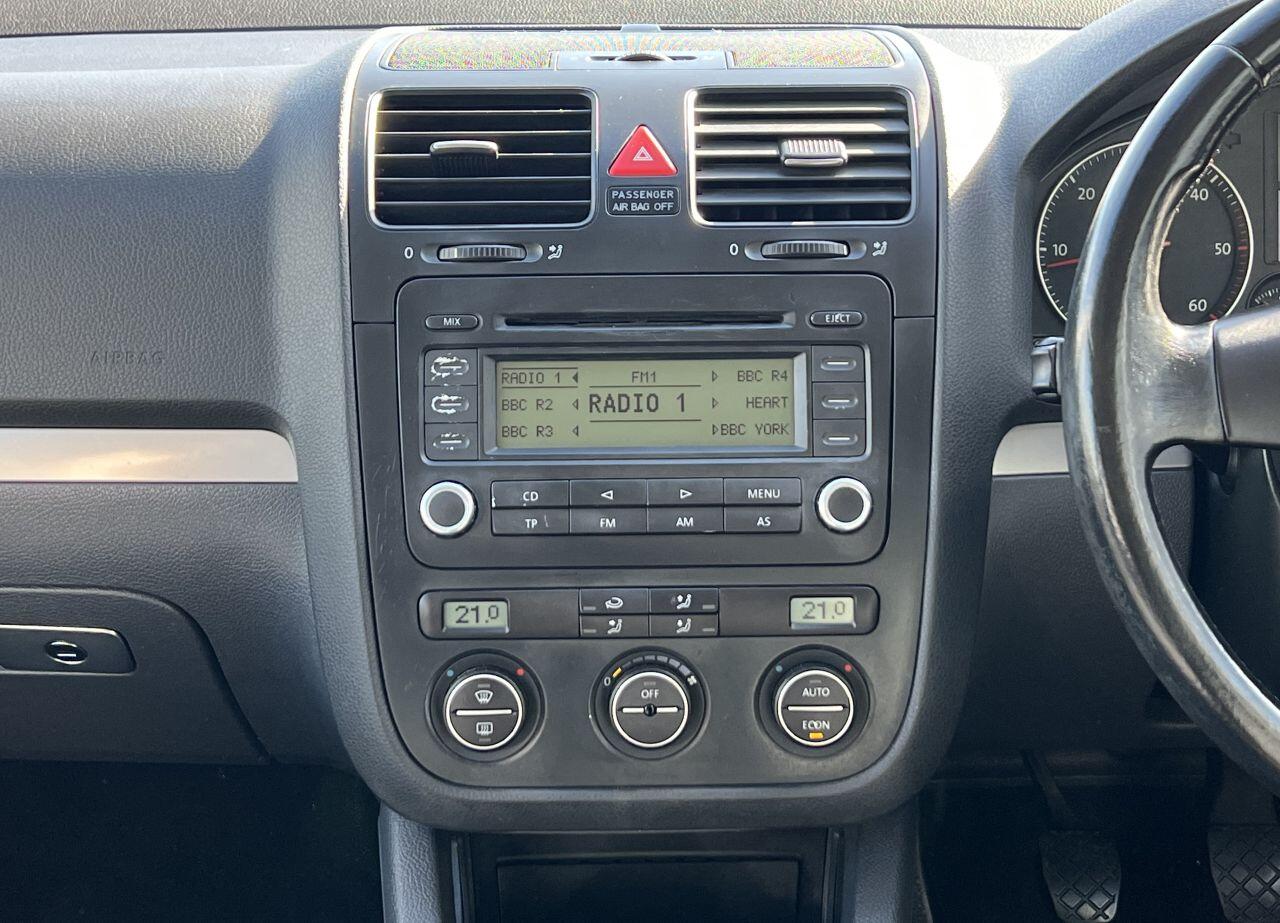 Volkswagen Golf view 31
