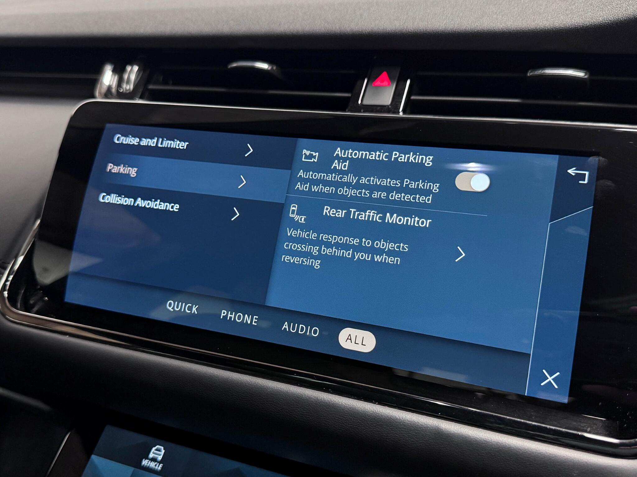 Land Rover Range Rover Evoque view 47