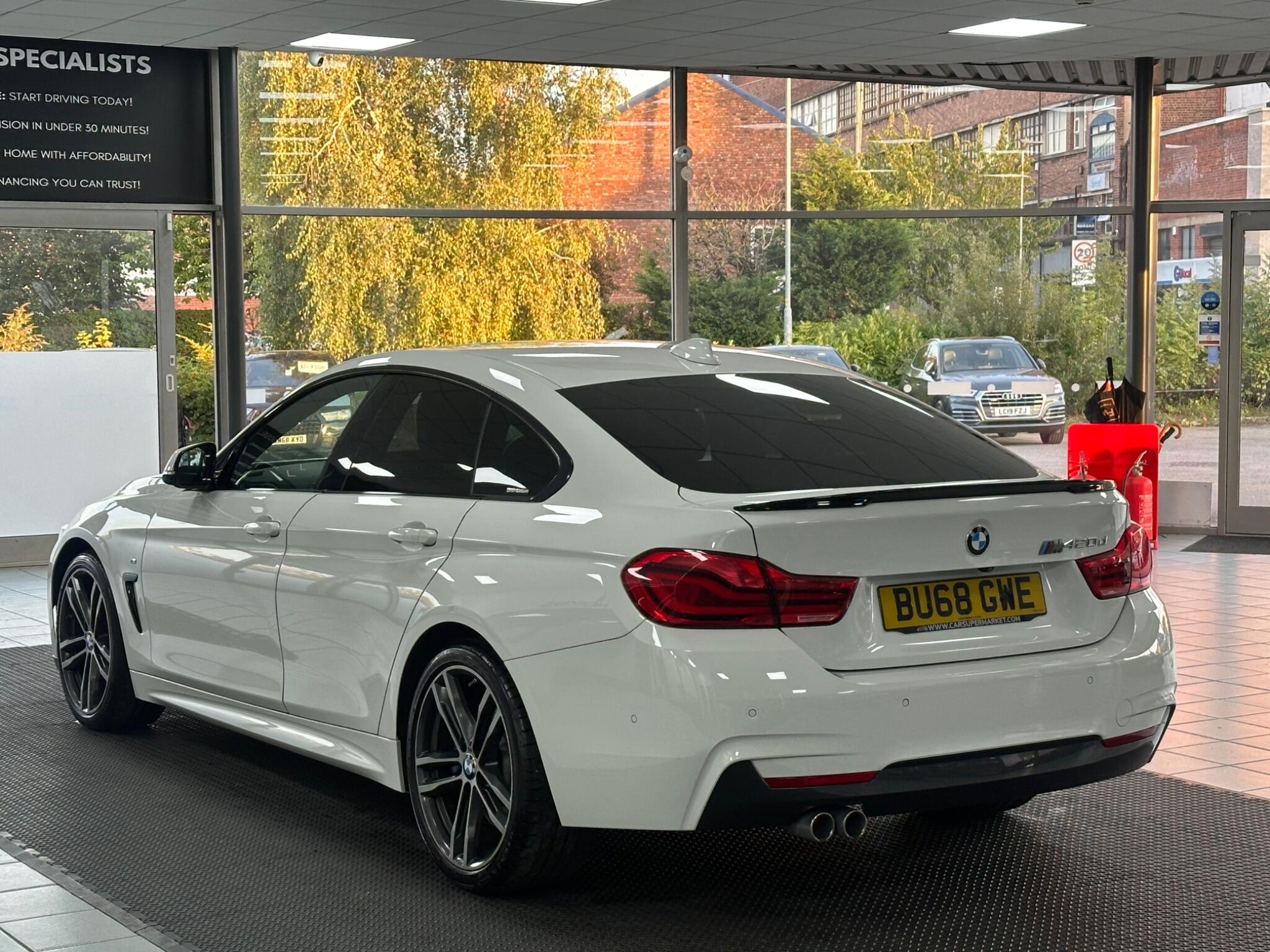 BMW 4 Series view 9