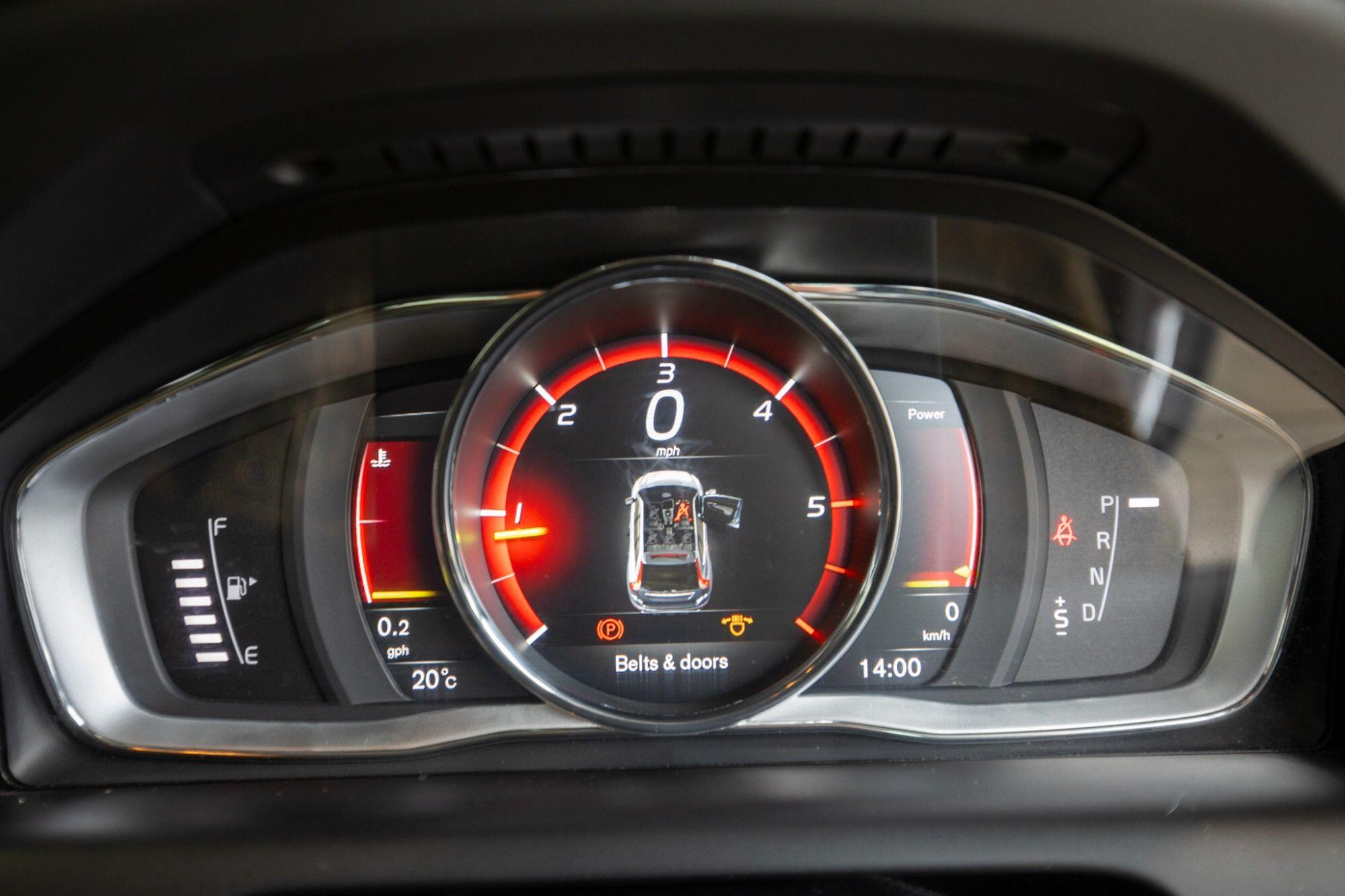 Volvo XC60 view 21