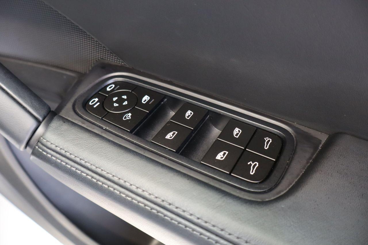 Porsche Cayenne view 22