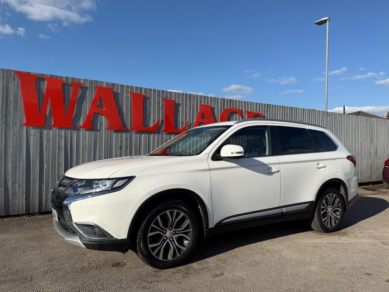 Mitsubishi Outlander view 7