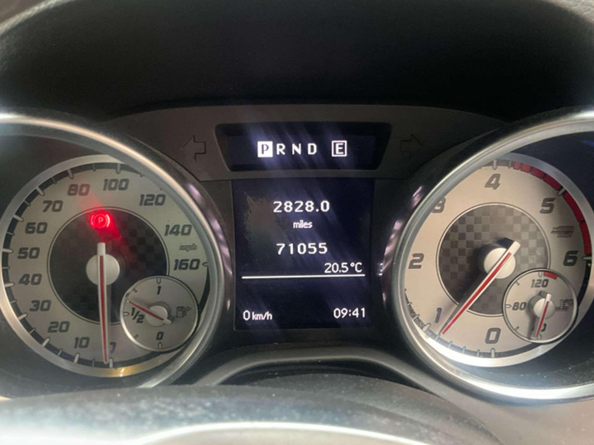 Mercedes-Benz SLK view 8