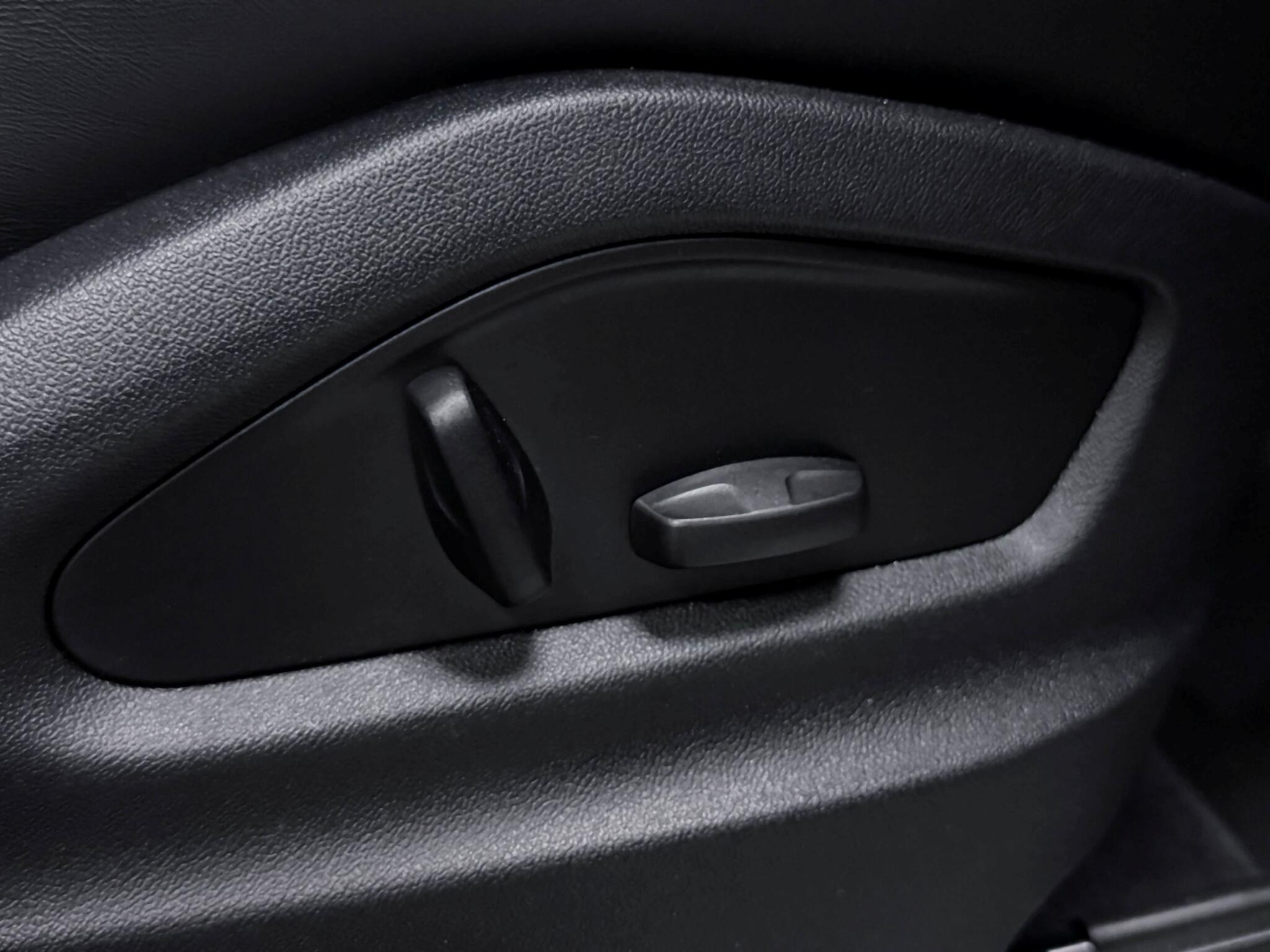 Porsche Cayenne view 30