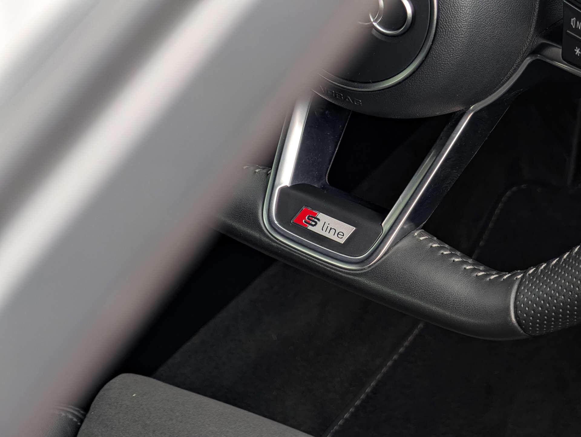 Audi TT view 27