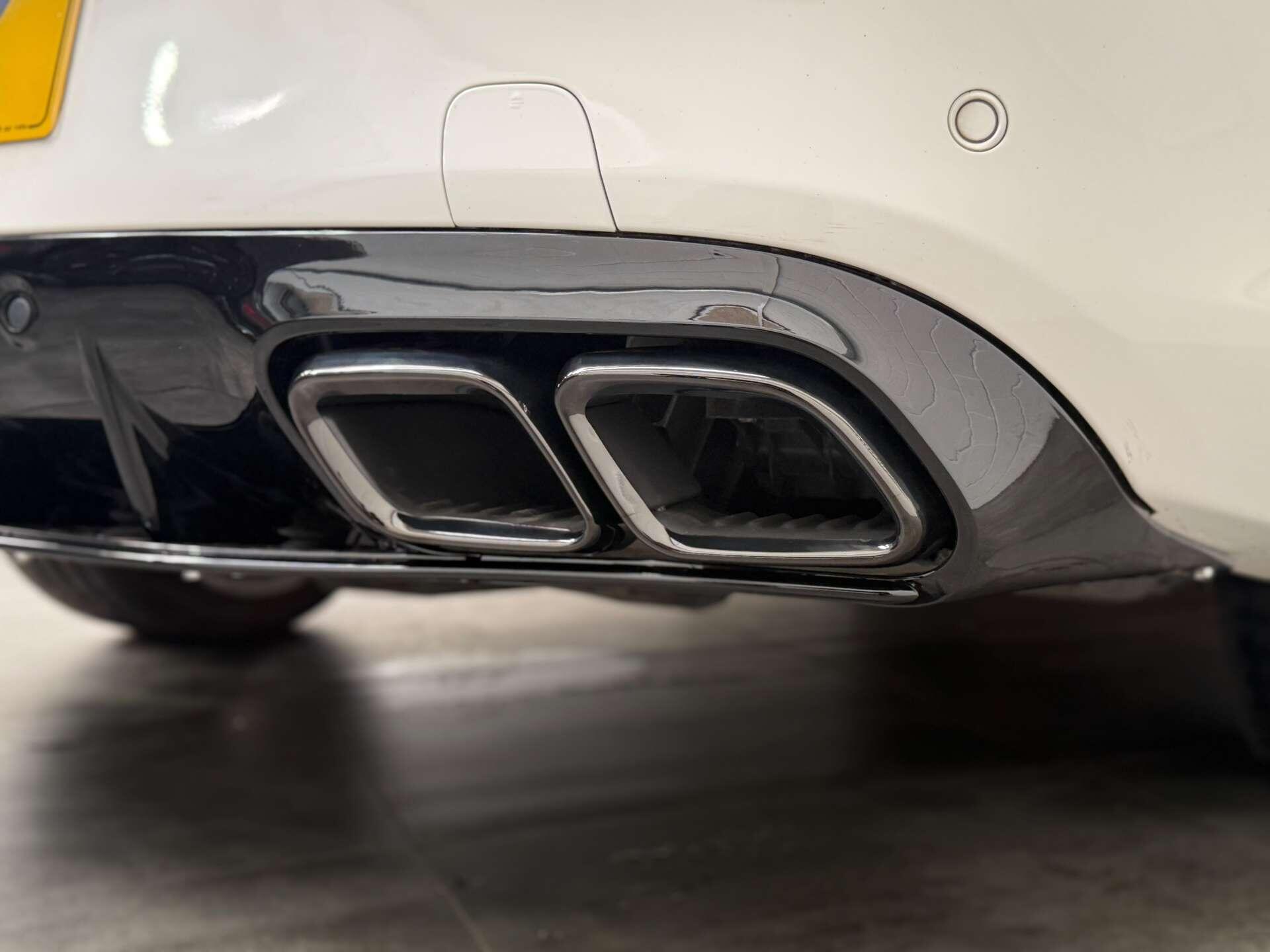 Mercedes-Benz C-Class view 15