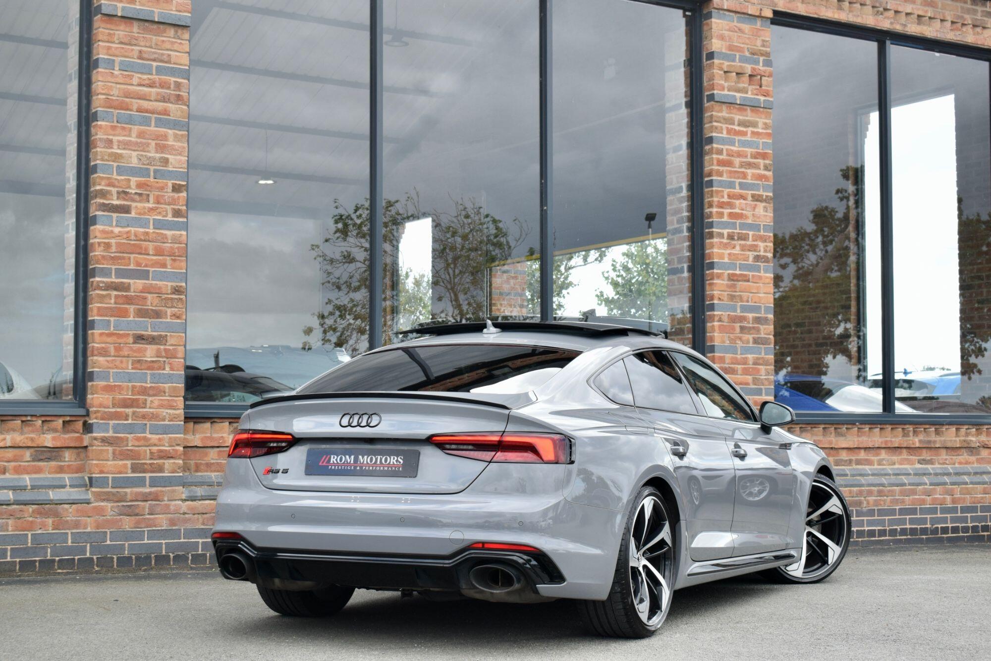 Audi RS5 view 2