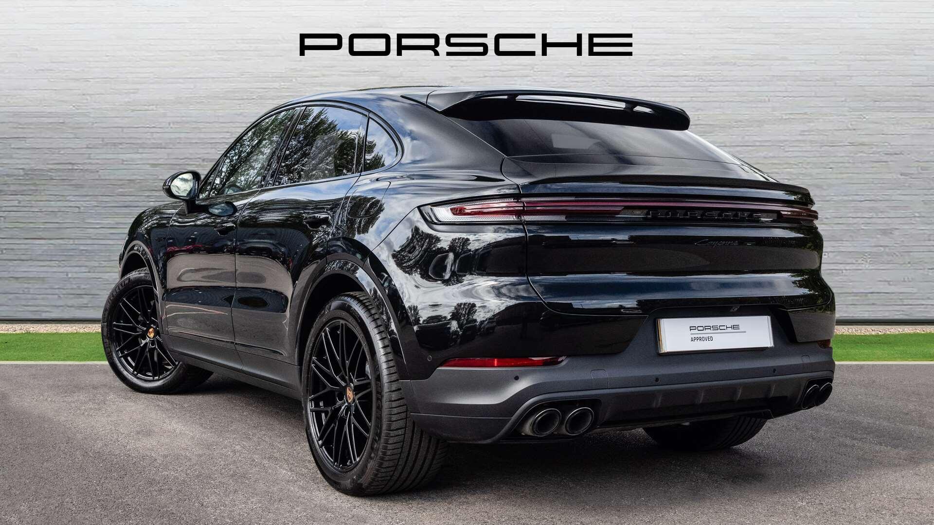 Porsche Cayenne view 4