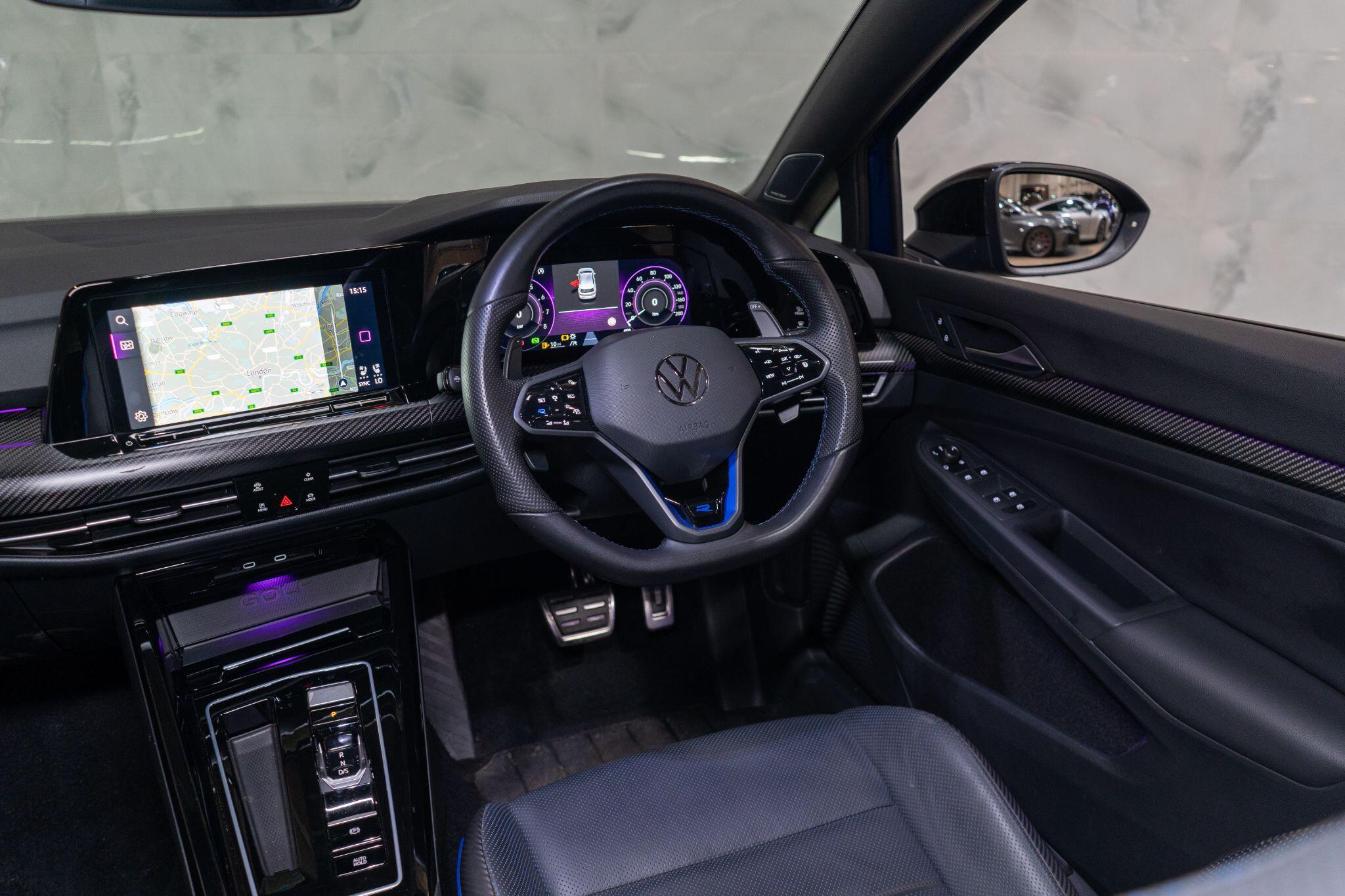 Volkswagen Golf view 12