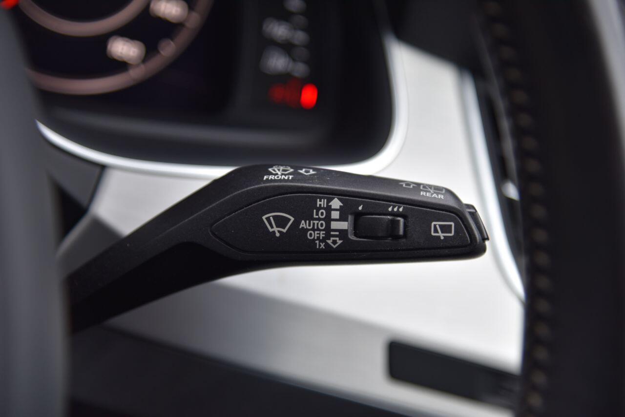 Audi Q7 view 35