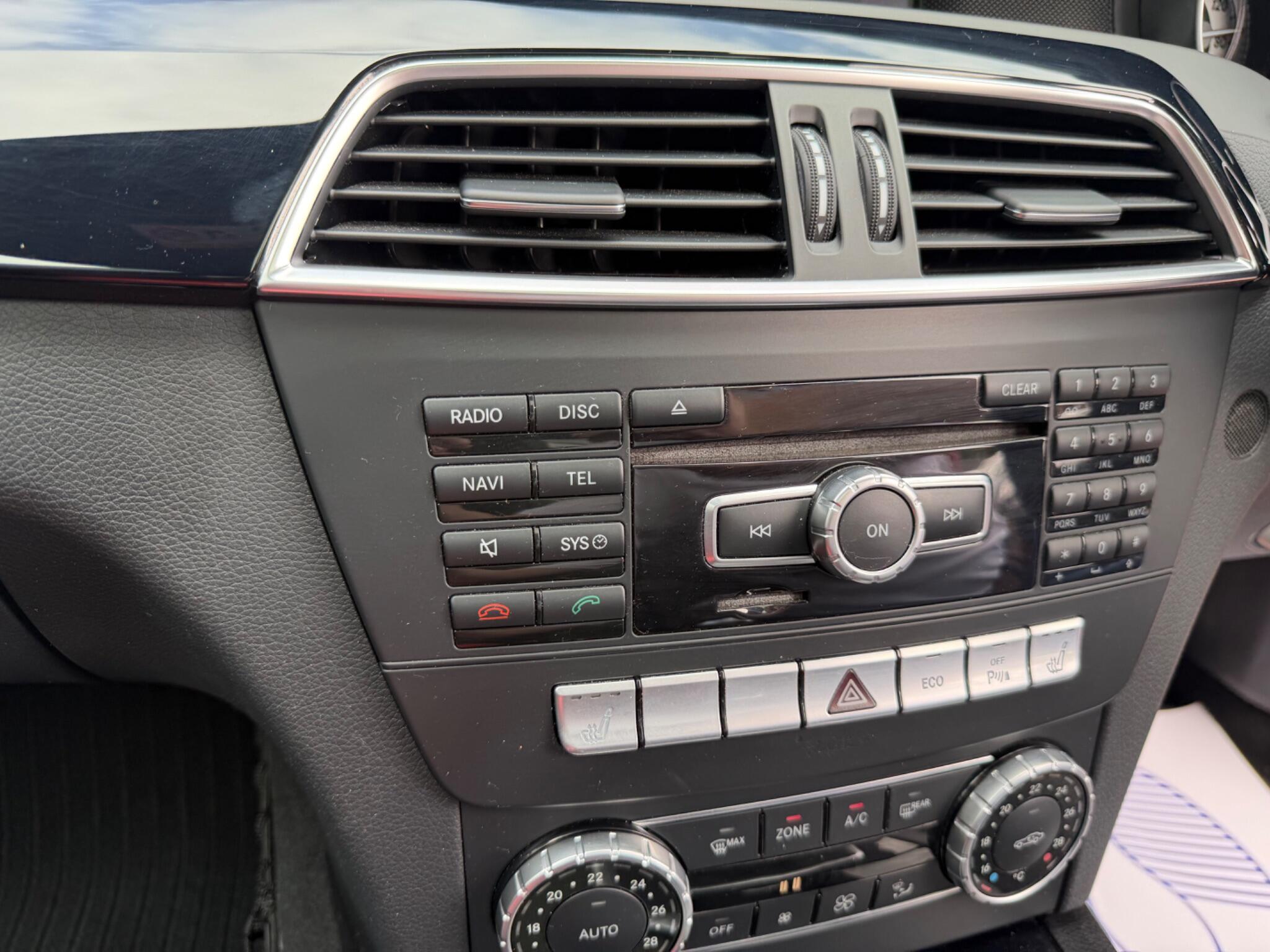 Mercedes-Benz C-Class view 74