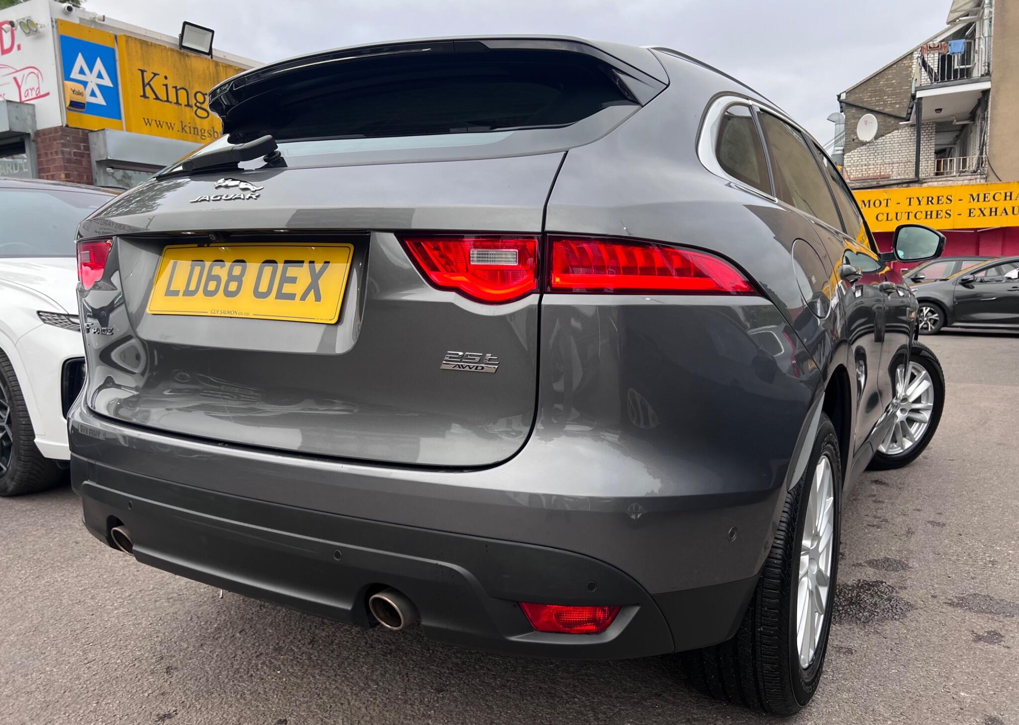 Jaguar F-Pace view 13