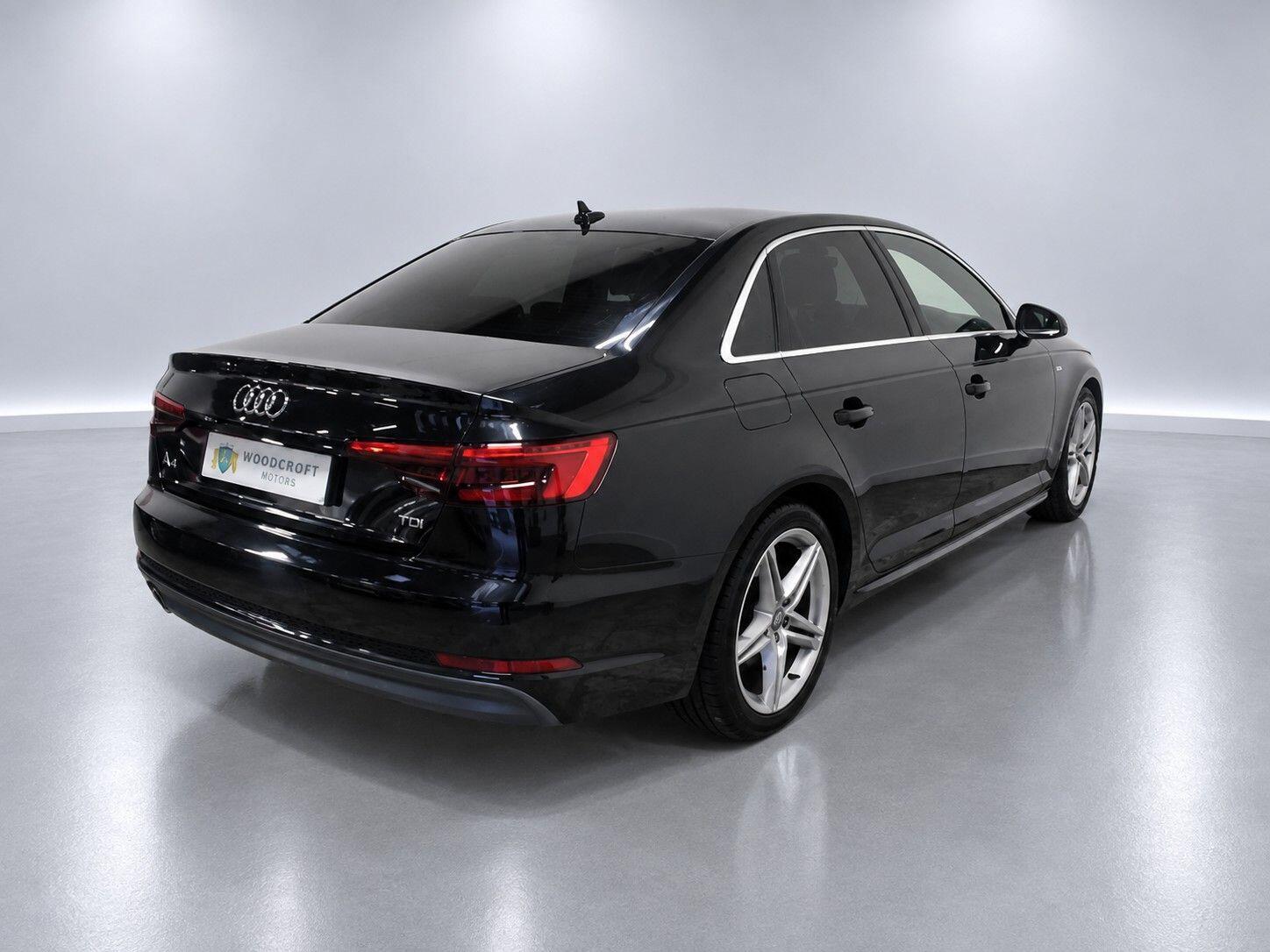 Audi A4 view 8