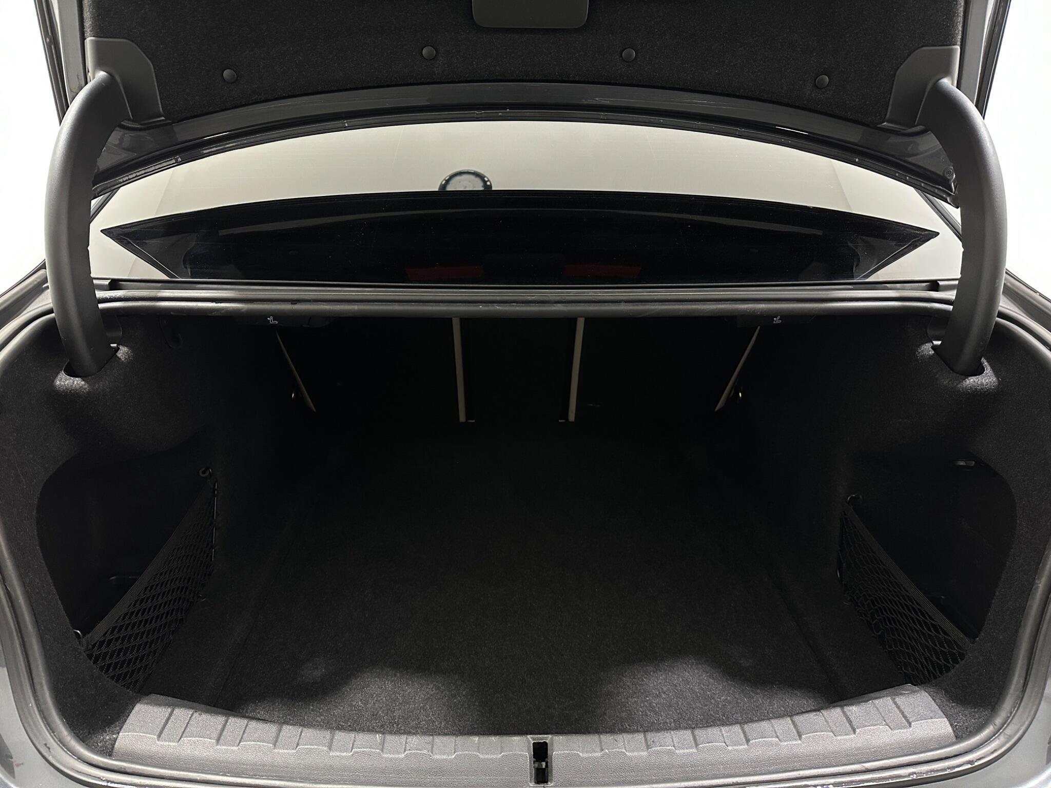 BMW 3 Series view 49