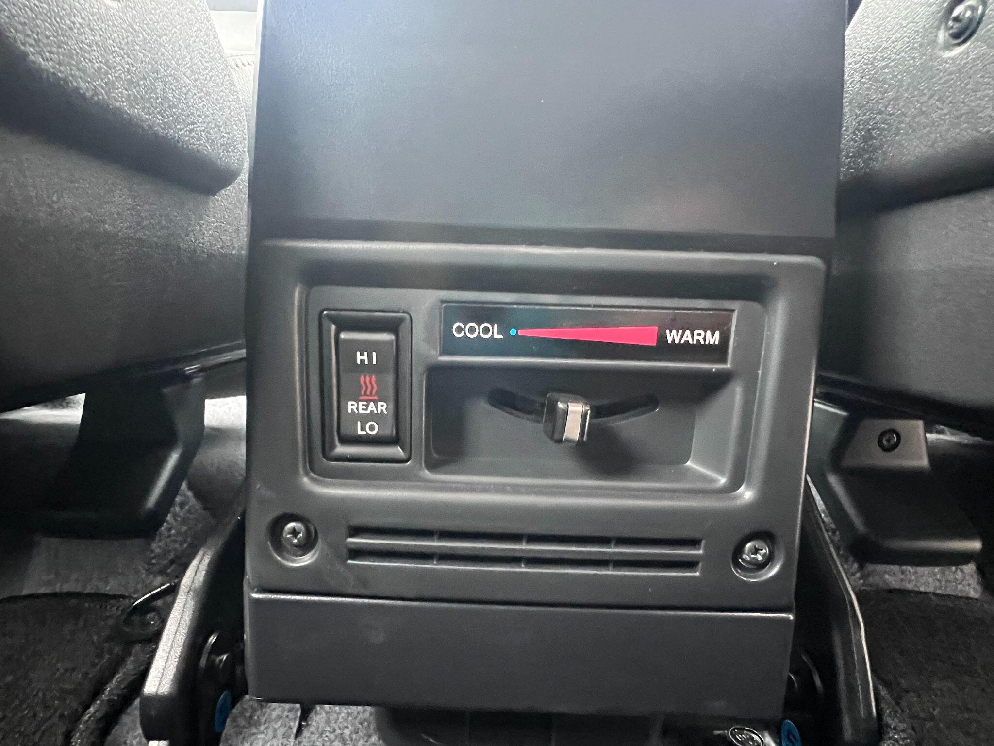 Toyota Land Cruiser view 34