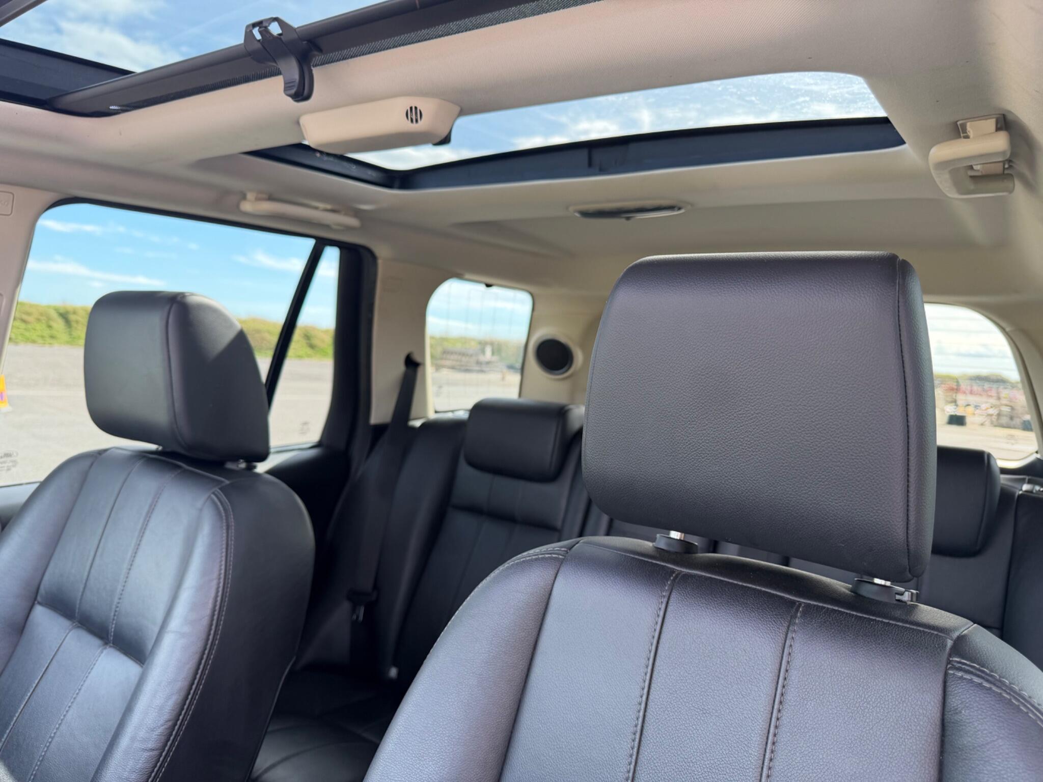 Land Rover Freelander view 18