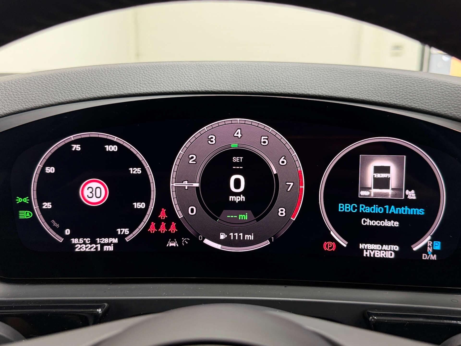 Porsche Cayenne view 21