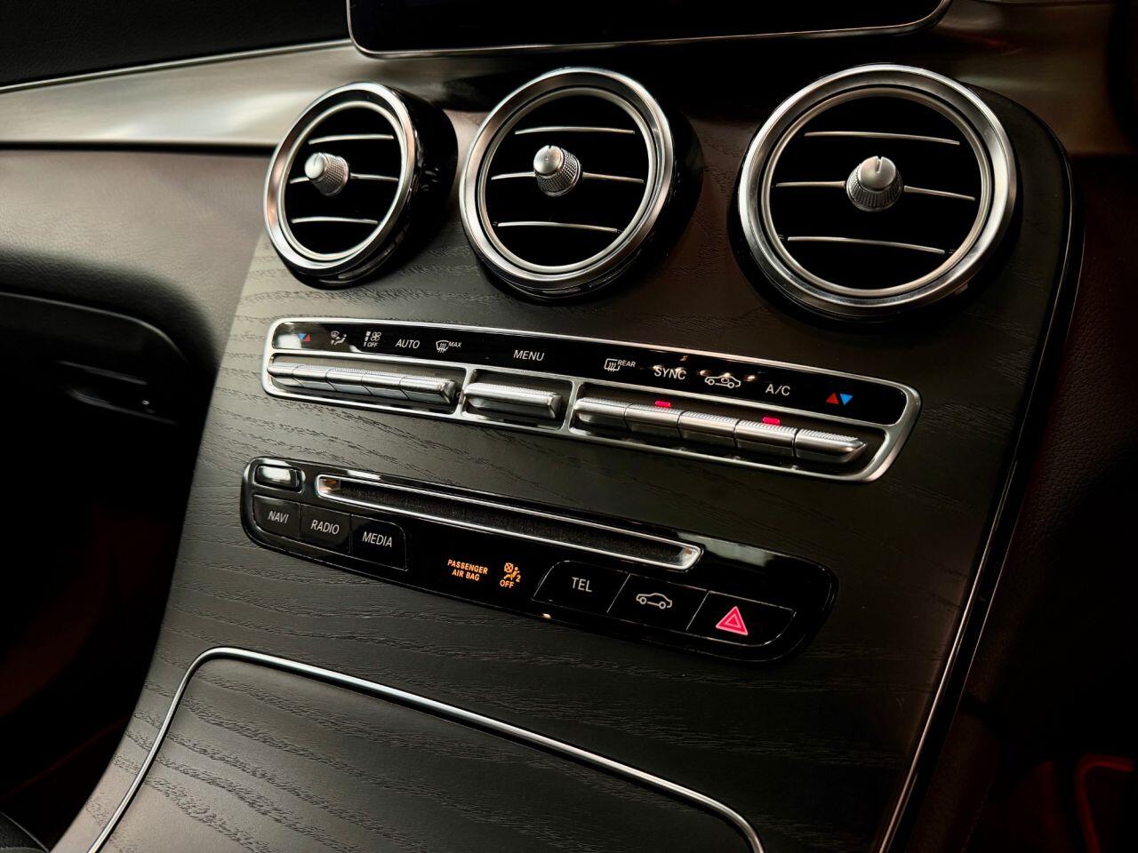 Mercedes-Benz GLC view 21