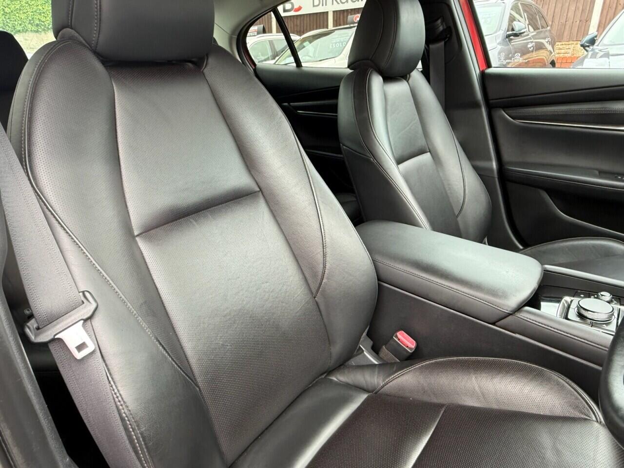 Mazda Mazda3 view 20