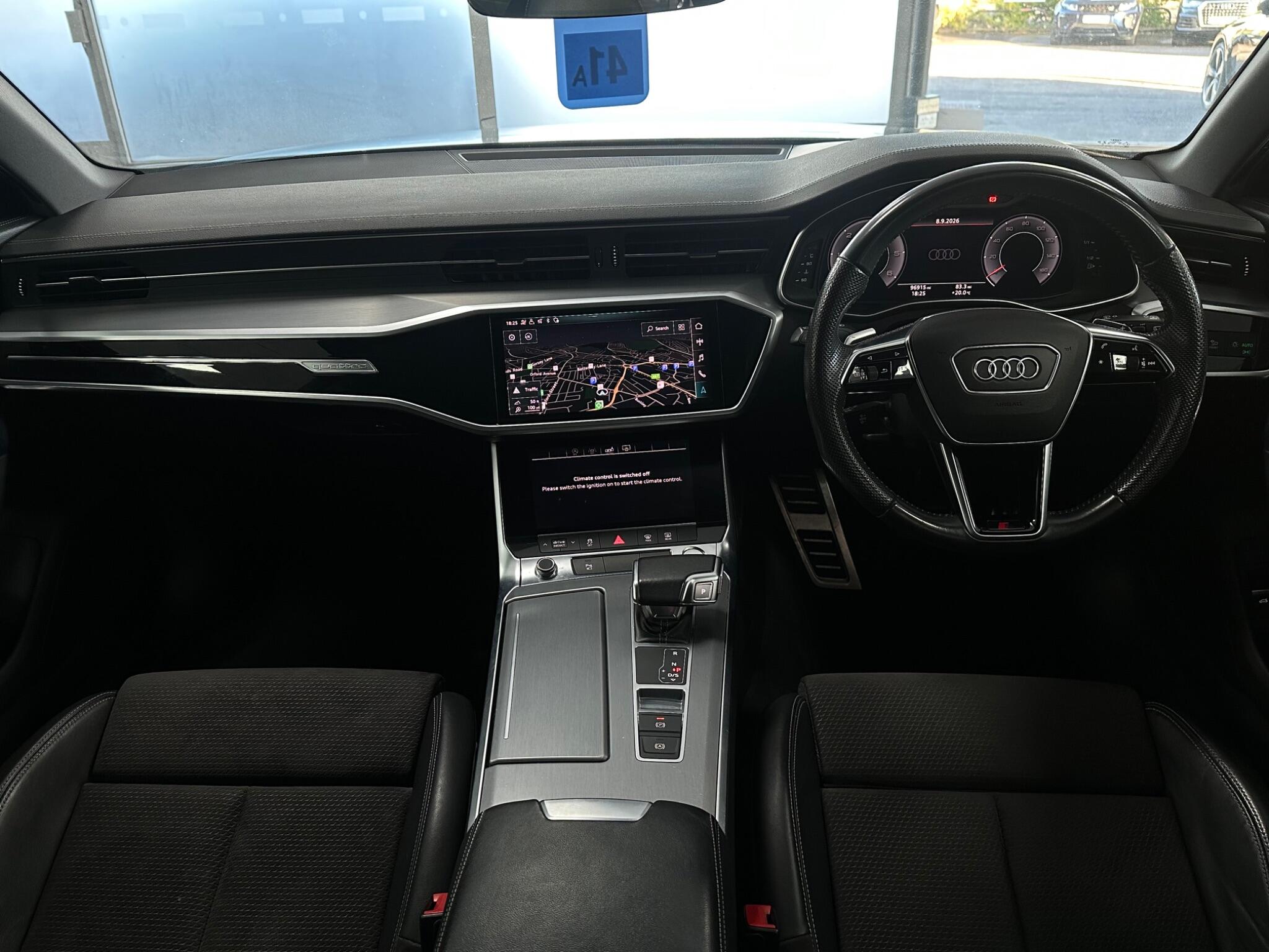 Audi A6 Avant view 18