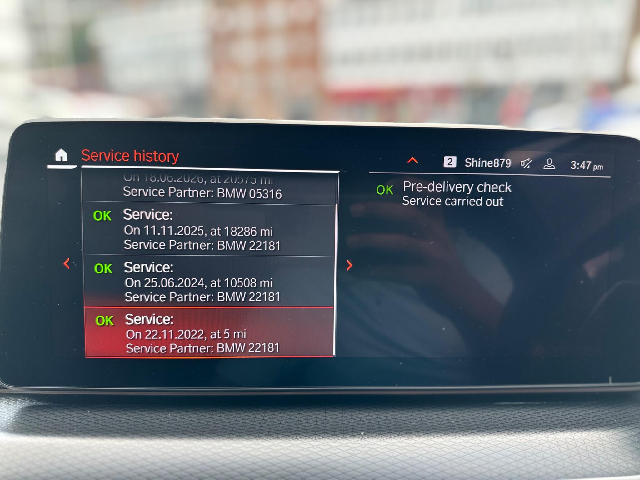 BMW 5 Series view 21