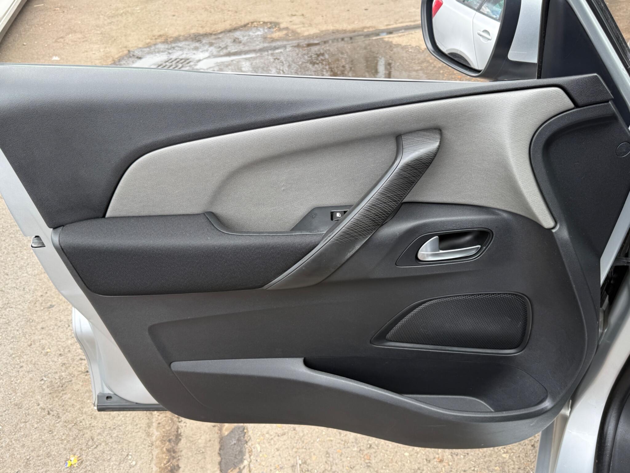 Citroen C4 Picasso - Image 46
