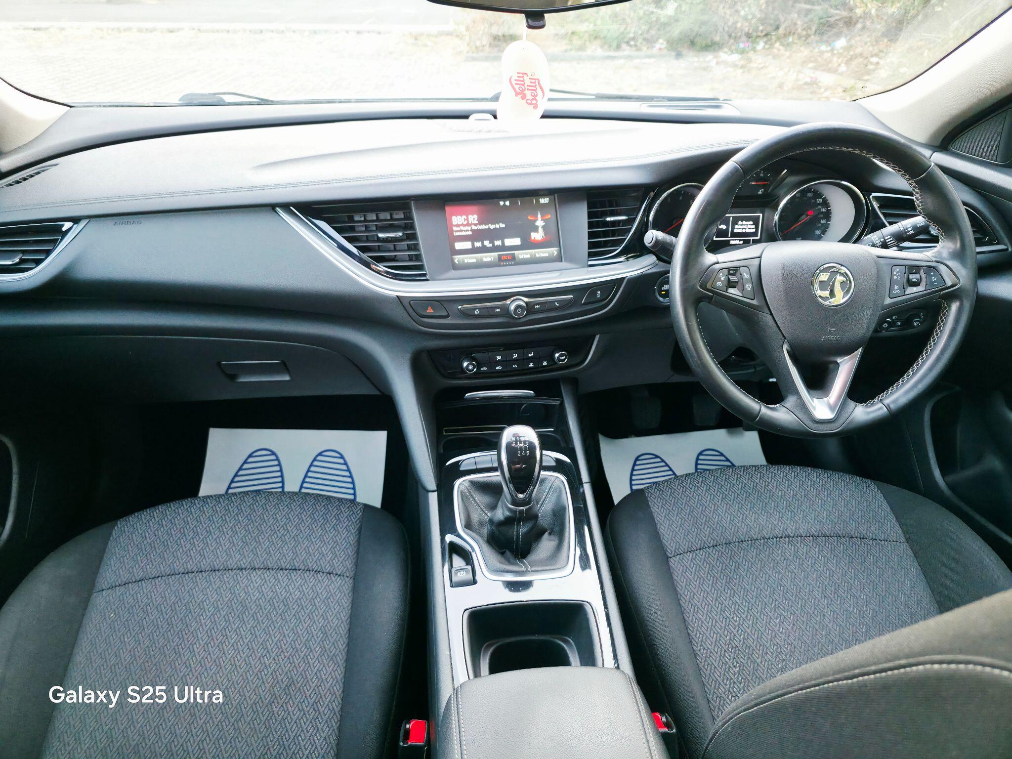 Vauxhall Insignia view 19