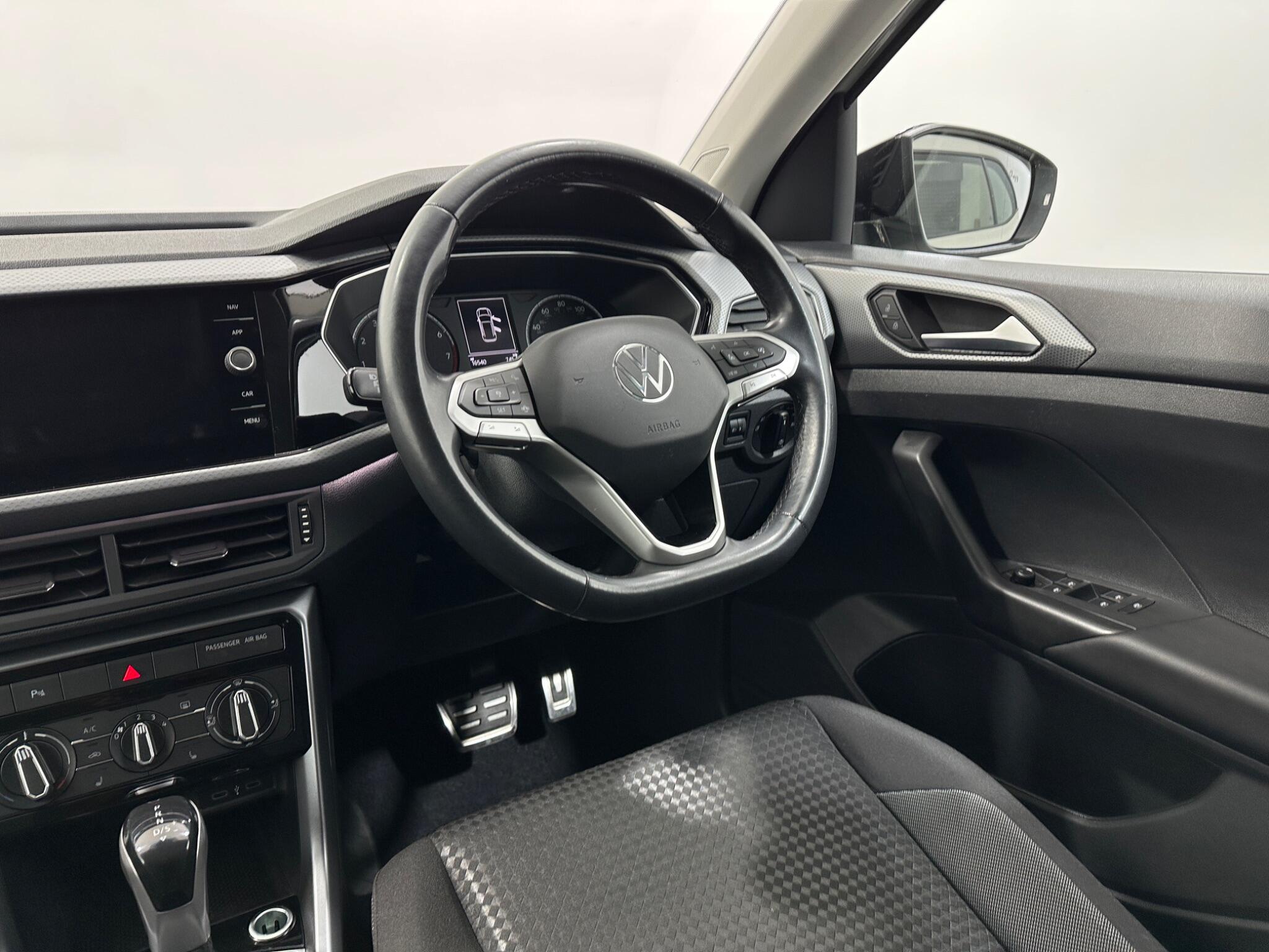 Volkswagen T-Cross view 12