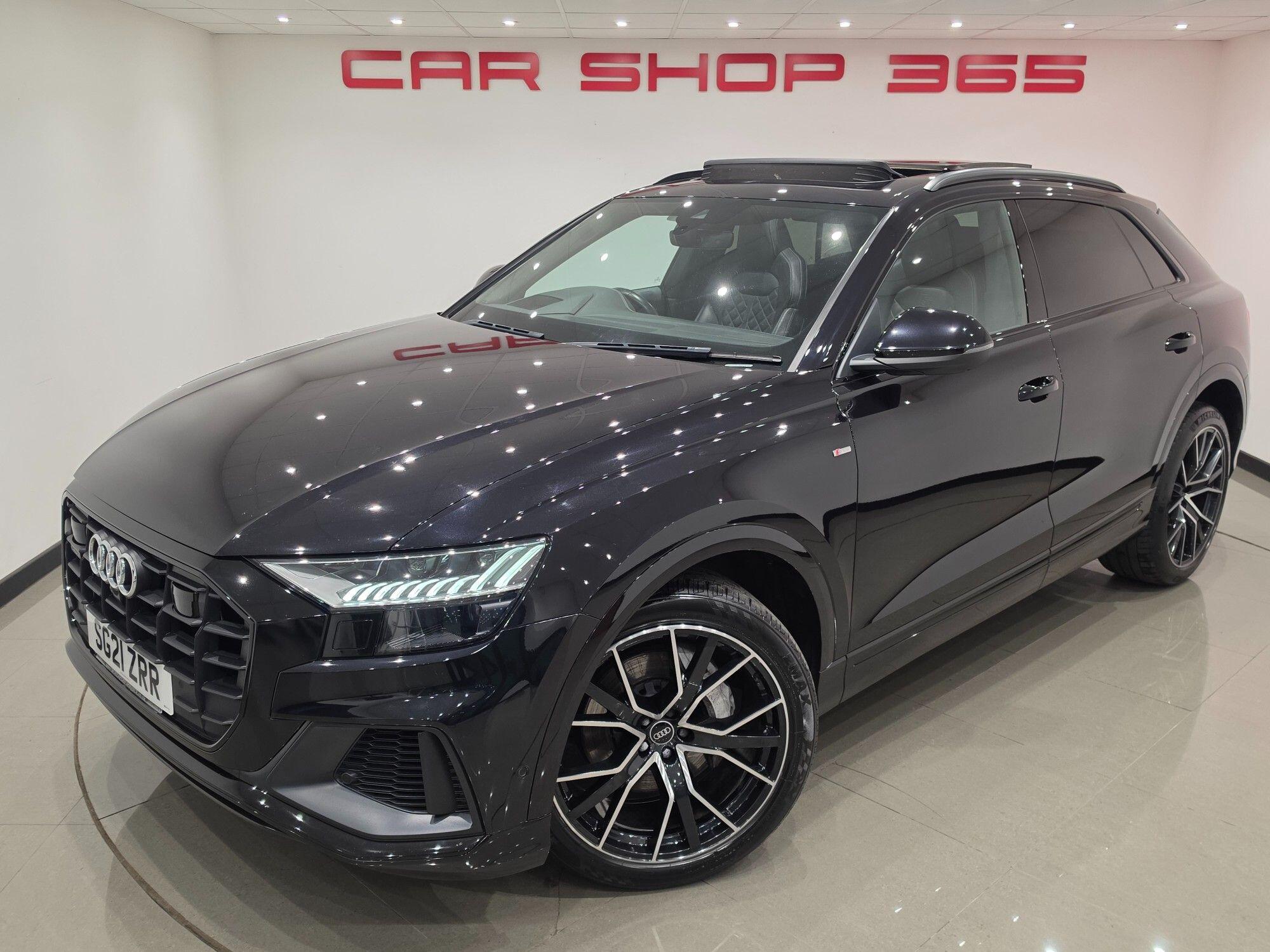 Audi Q8 view 77