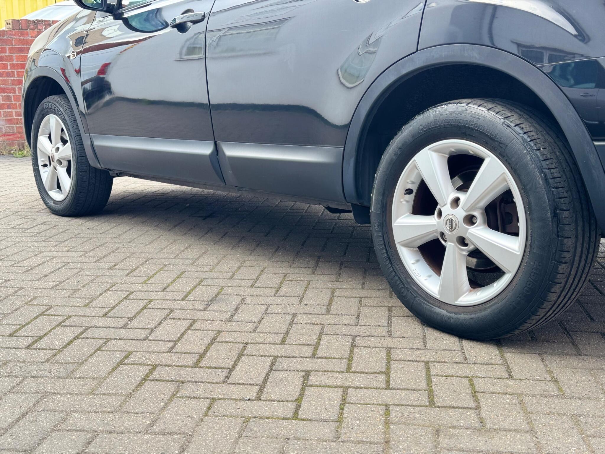 Nissan Qashqai+2 view 8