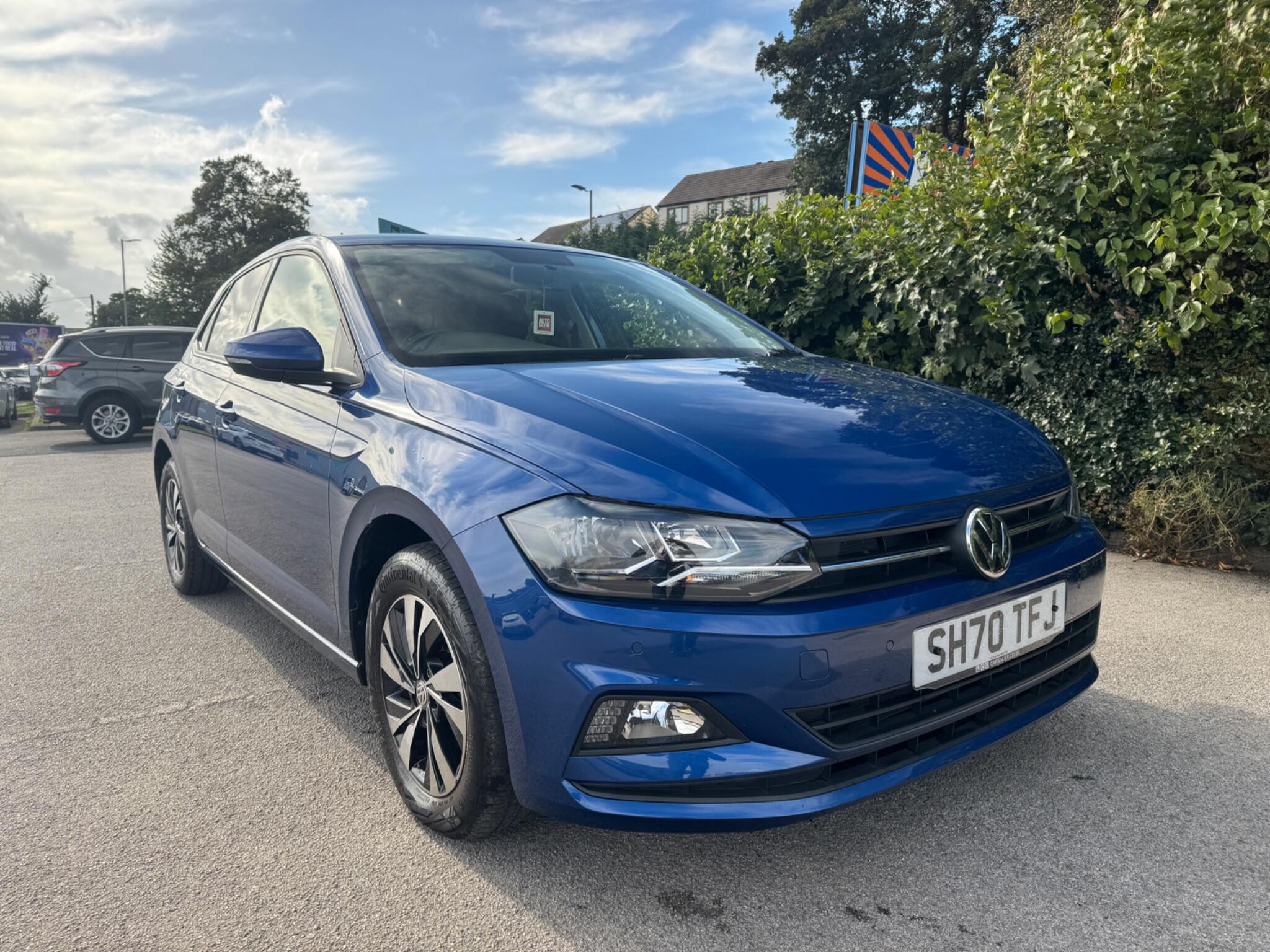 Volkswagen Polo view 3