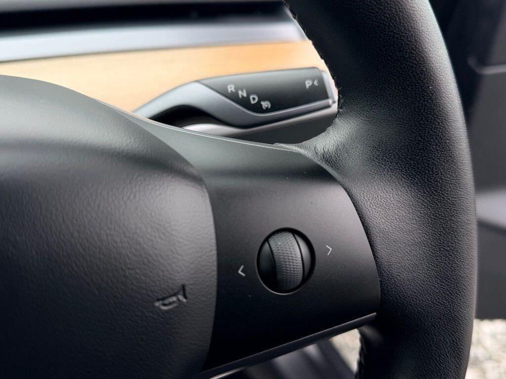 Tesla Model 3 view 27