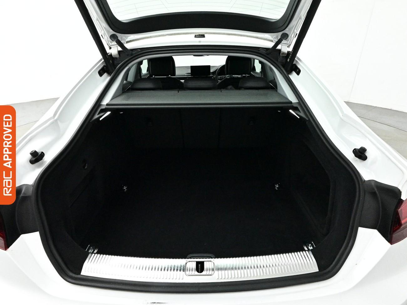Audi A5 view 26