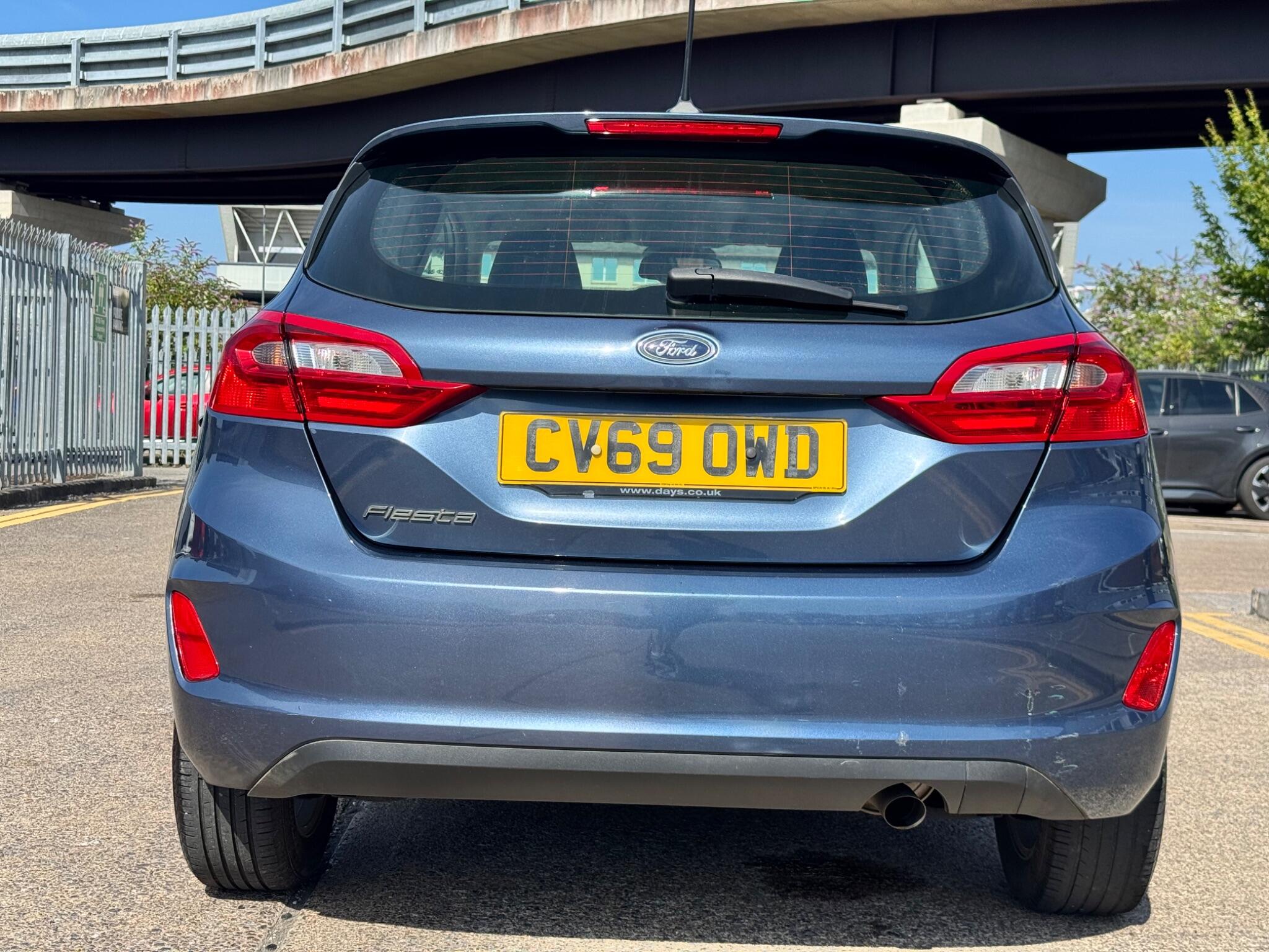 Ford Fiesta view 13