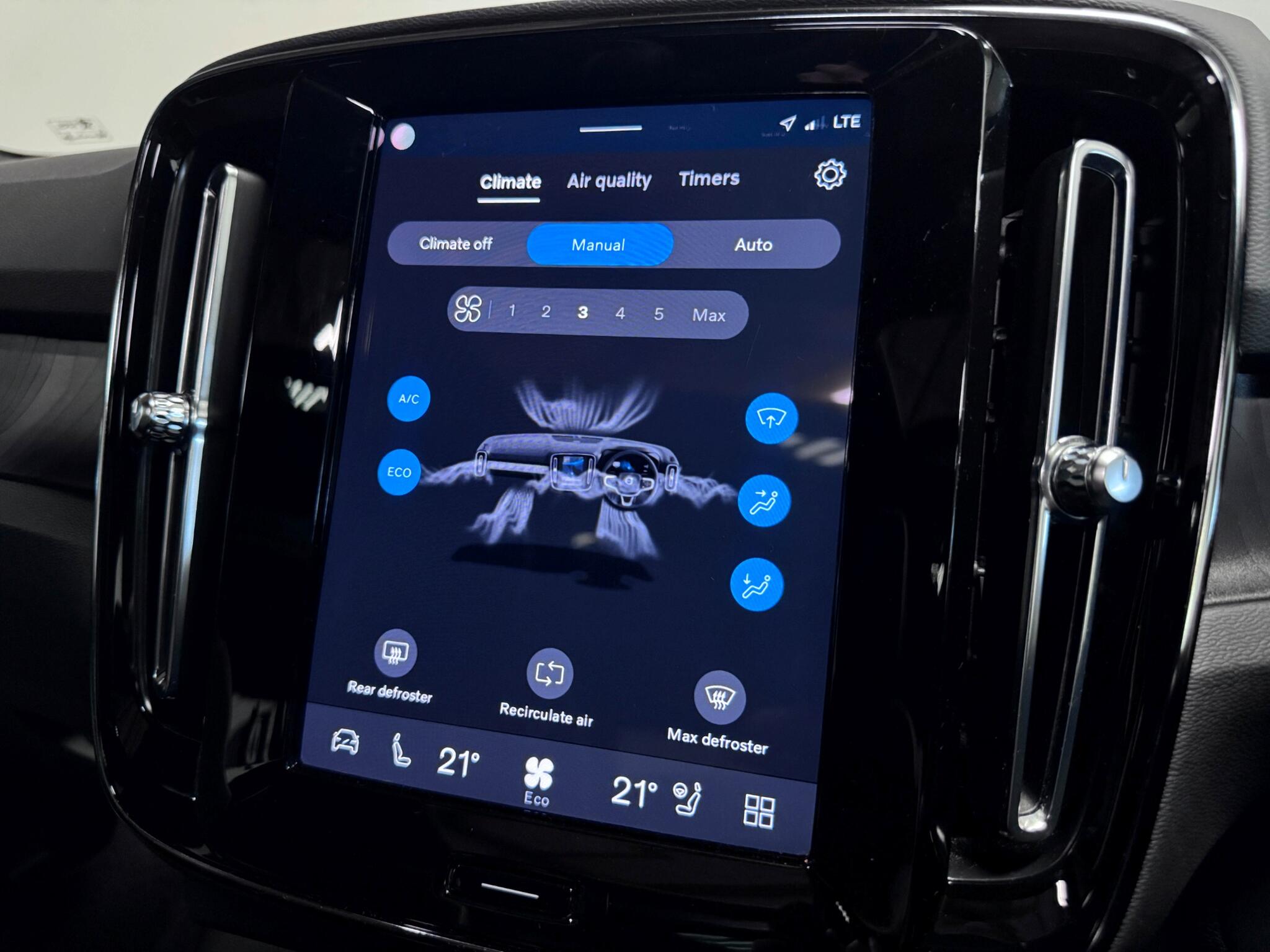 Volvo XC40 view 47