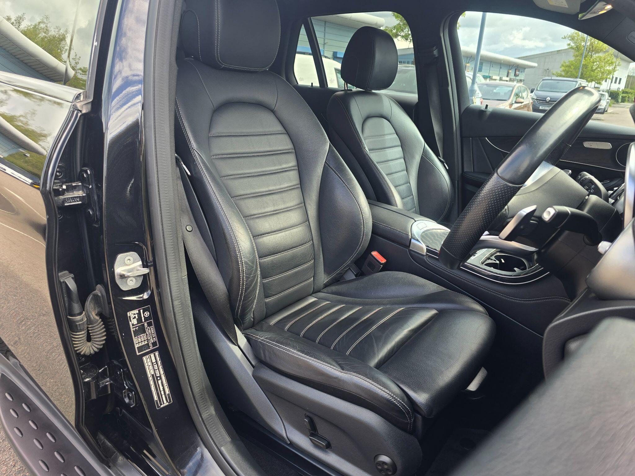 Mercedes-Benz GLC view 5