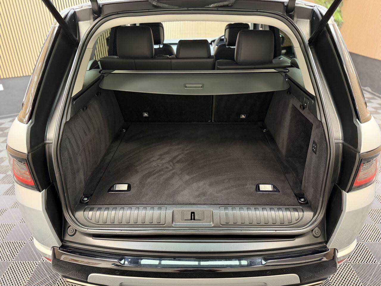 Land Rover Range Rover Sport view 12